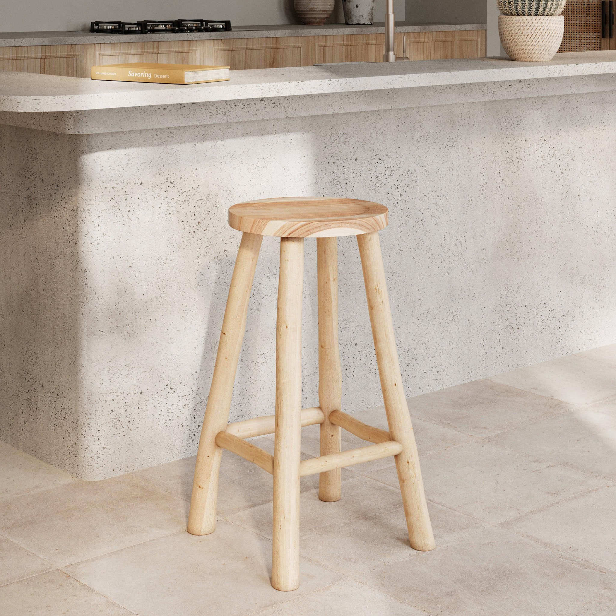 Voir la diapositive 2 : MAISON PAVANE Tabouret pour îlot central 67 cm en teck-ika