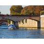 Voir la diapositive 3 : Smartbox 2h de balade en bateau bus avec coupe de champagne pour 2 à Paris - Coffret Cadeau Sport & Aventure