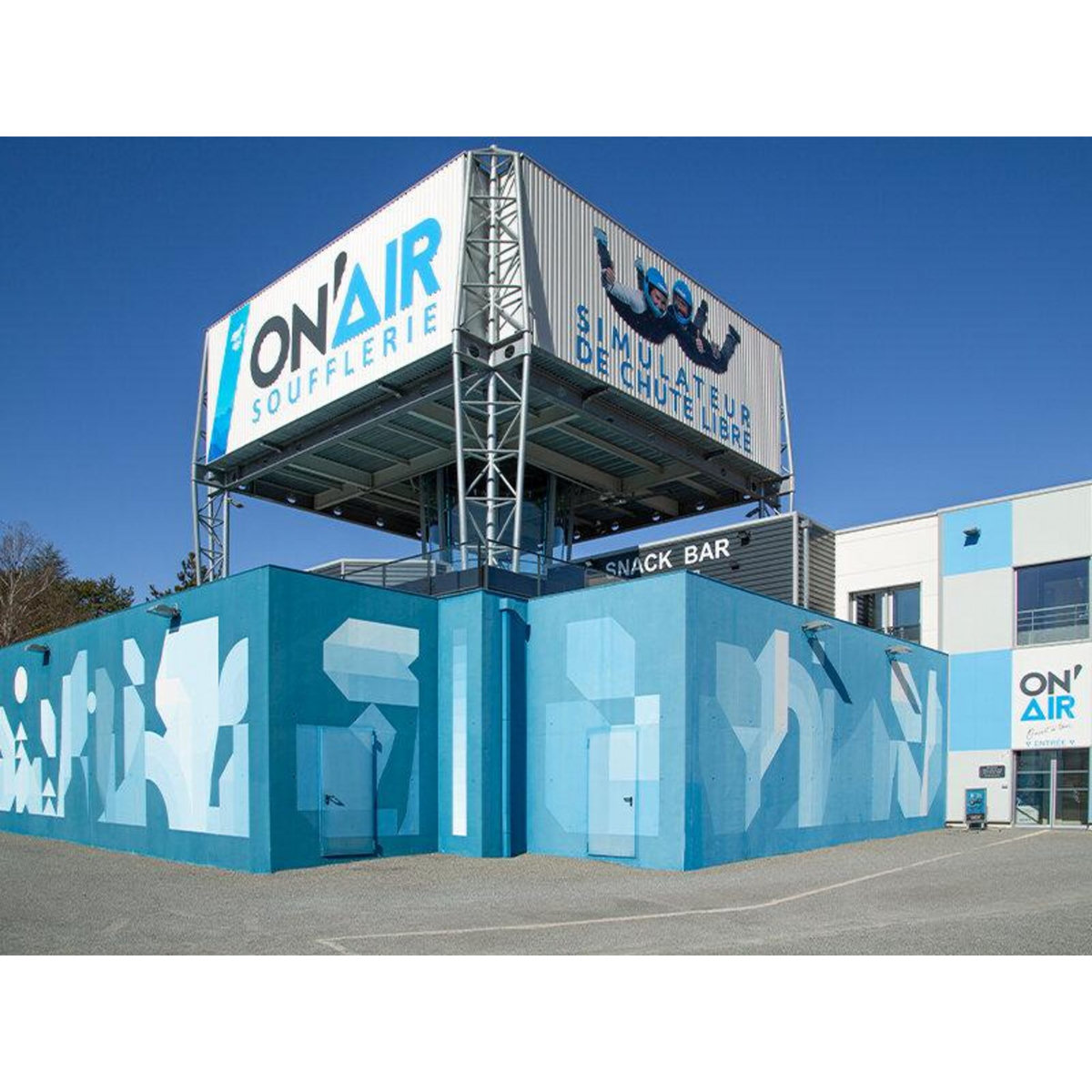 Smartbox Sensations fortes garanties avec la chute libre en simulateur à Tallard - Coffret Cadeau Sport & Aventure