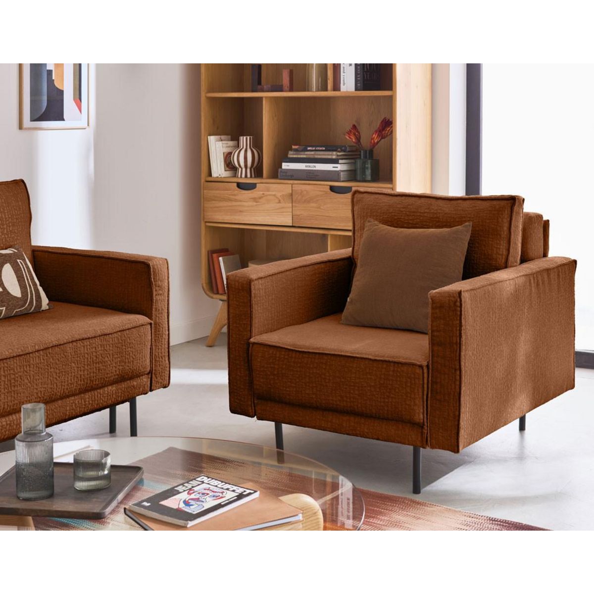 LISA DESIGN Charlie - fauteuil - pieds hauts - en tissu velours relief