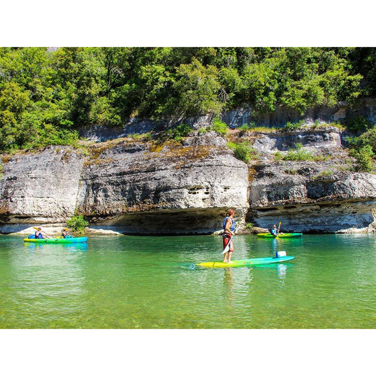 Smartbox Balade nautique près d'Alès : descente en canoë biplace - Coffret Cadeau Sport & Aventure