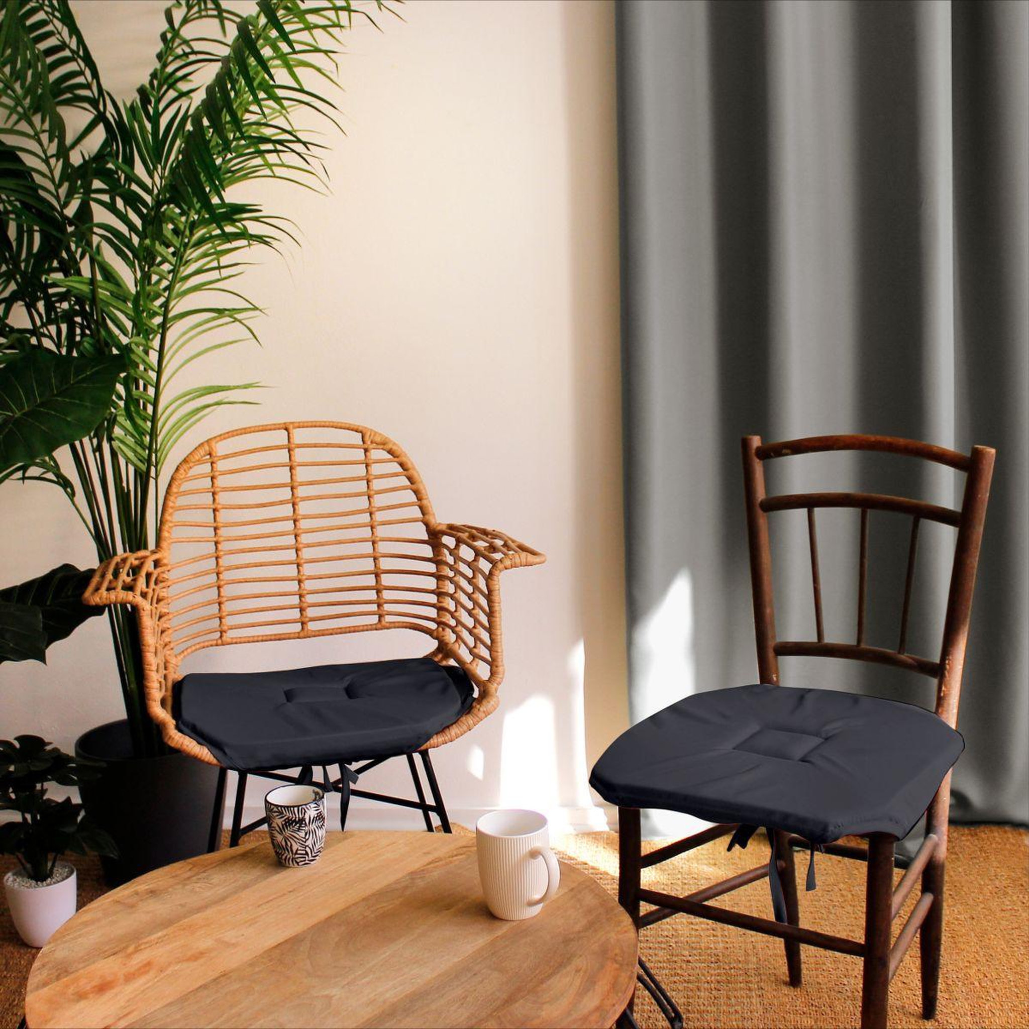 Voir la diapositive 2 : ENJOY HOME Galette de chaise uni  basic  40x40cm gris foncé