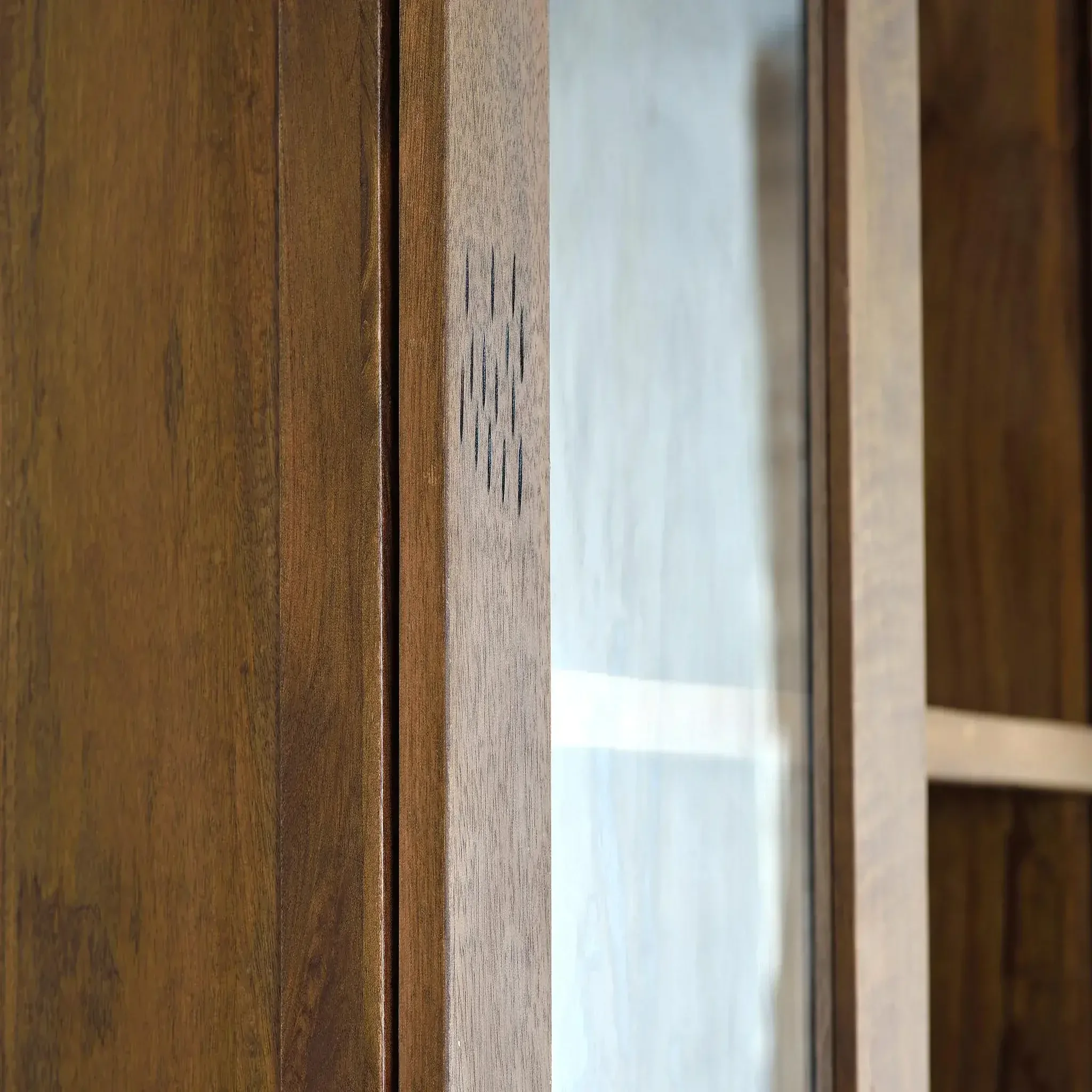 Voir la diapositive 6 : GINER Y COLOMER SL Vaisselier en bois de manguier 120 cm style industriel