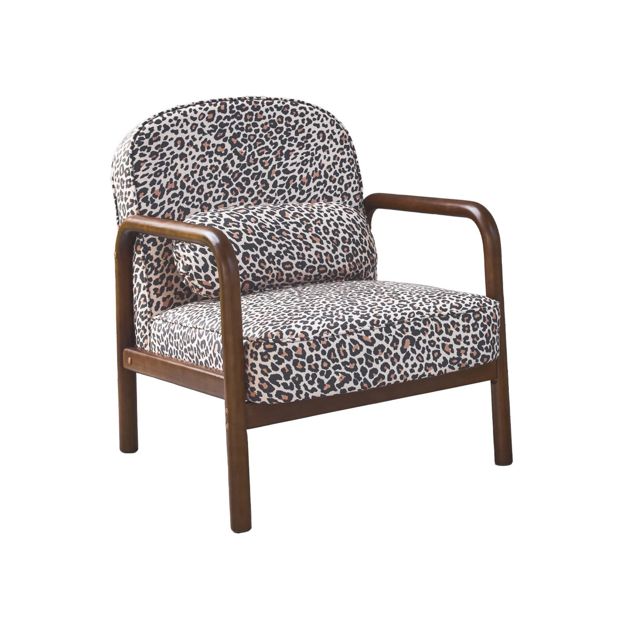 Voir la diapositive 1 : SWEEEK Fauteuil scandinave arrondi bois d'hévéa et imprimé léopard