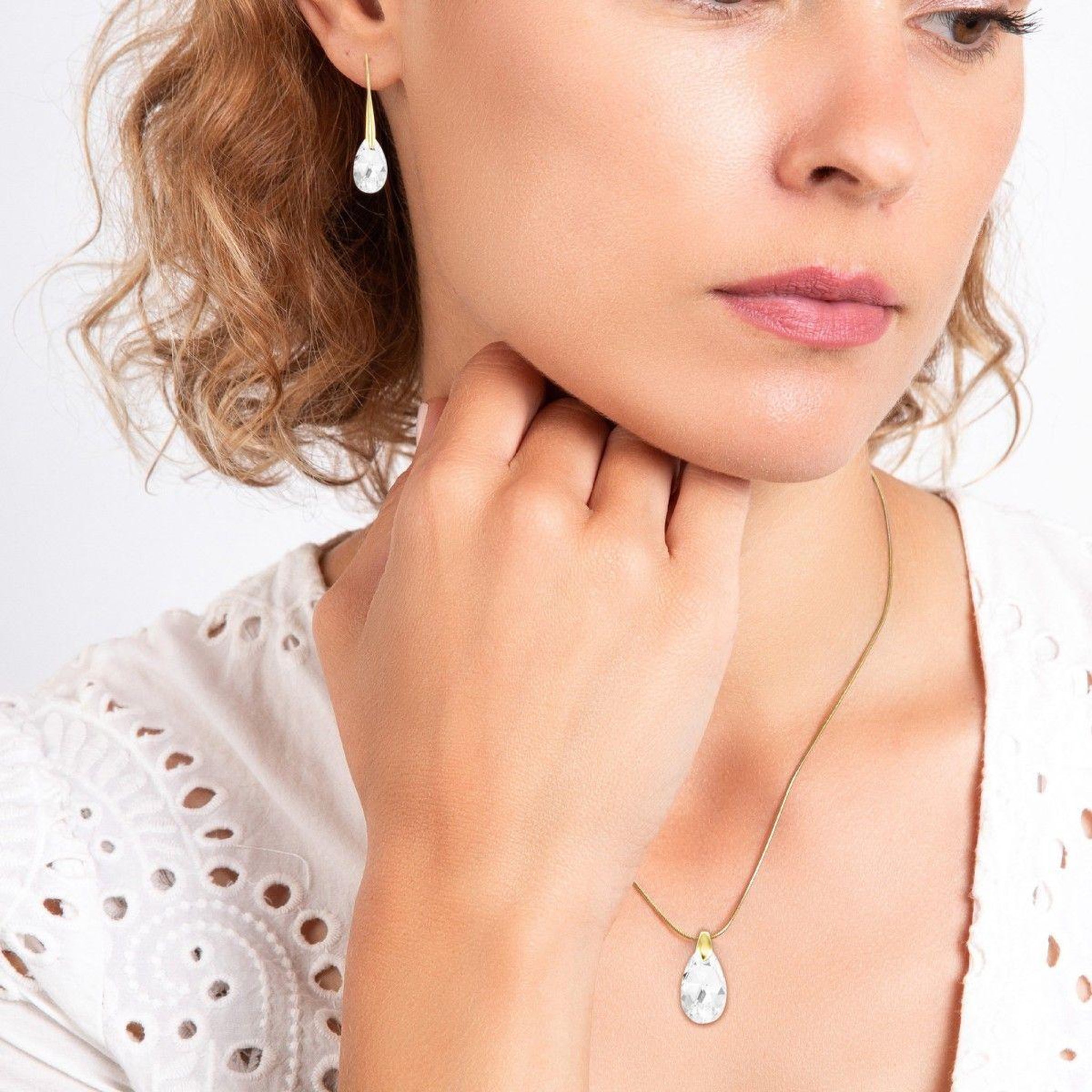 Voir la diapositive 2 : SC BOHEME Parure collier et boucles d'oreilles SC Bohème orneés de Cristaux scintillants
