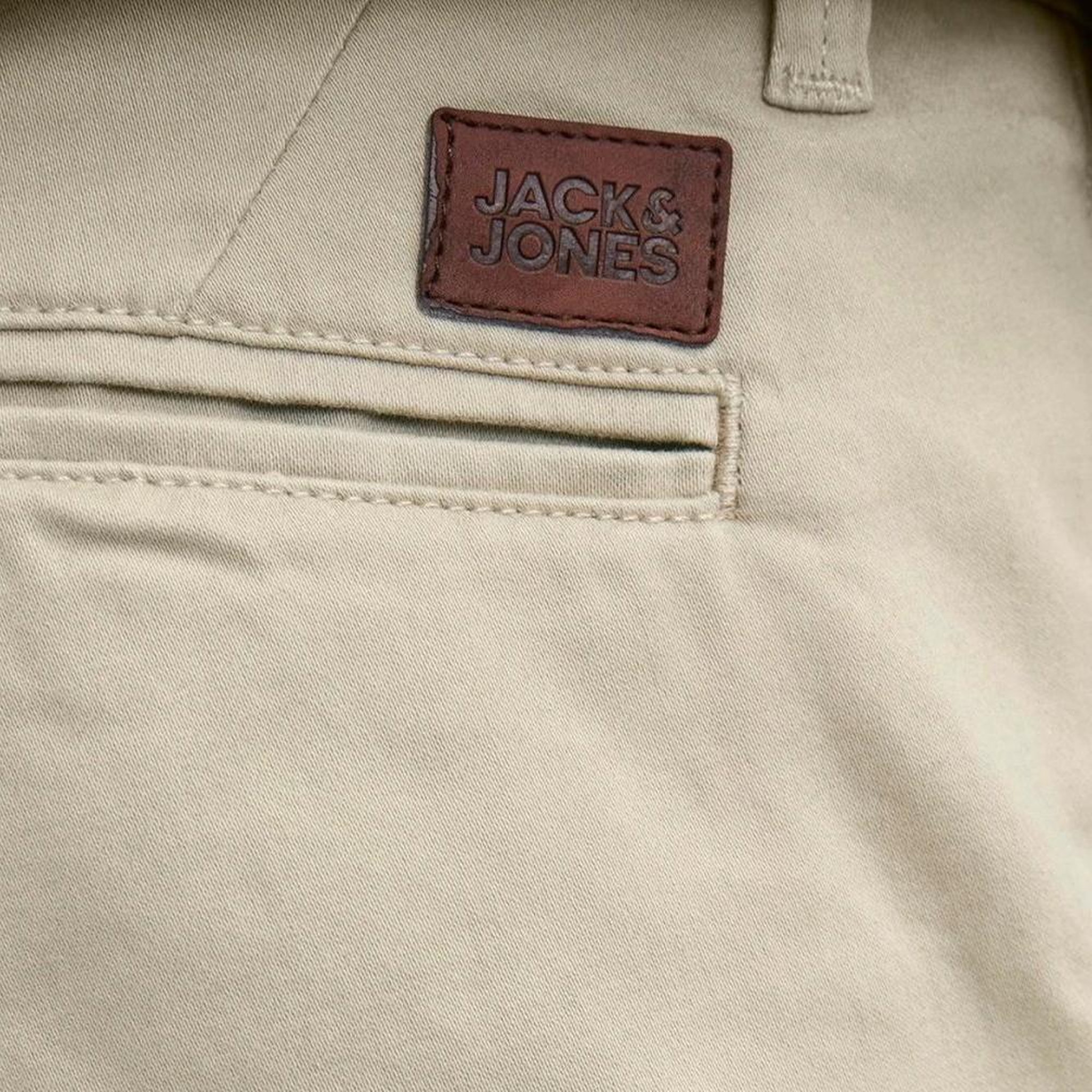 Voir la diapositive 2 : Jack & Jones Short Beige Garçon Jack & Jones Bowie