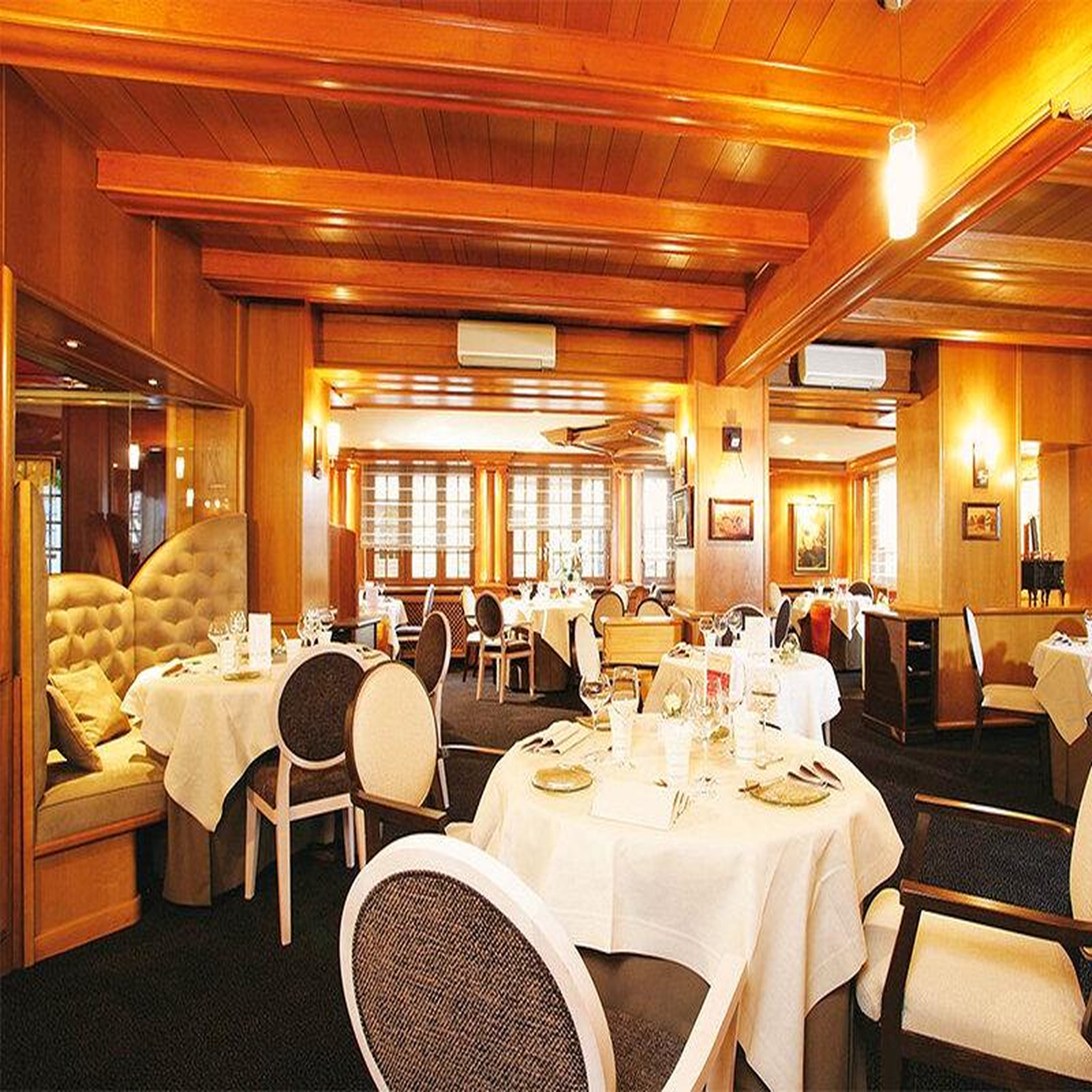 Voir la diapositive 2 : Smartbox Séjour de rêve : 2 jours en hôtel 4* avec espace détente et dîner gastronomique près de strasbourg - coffret cadeau séjour
