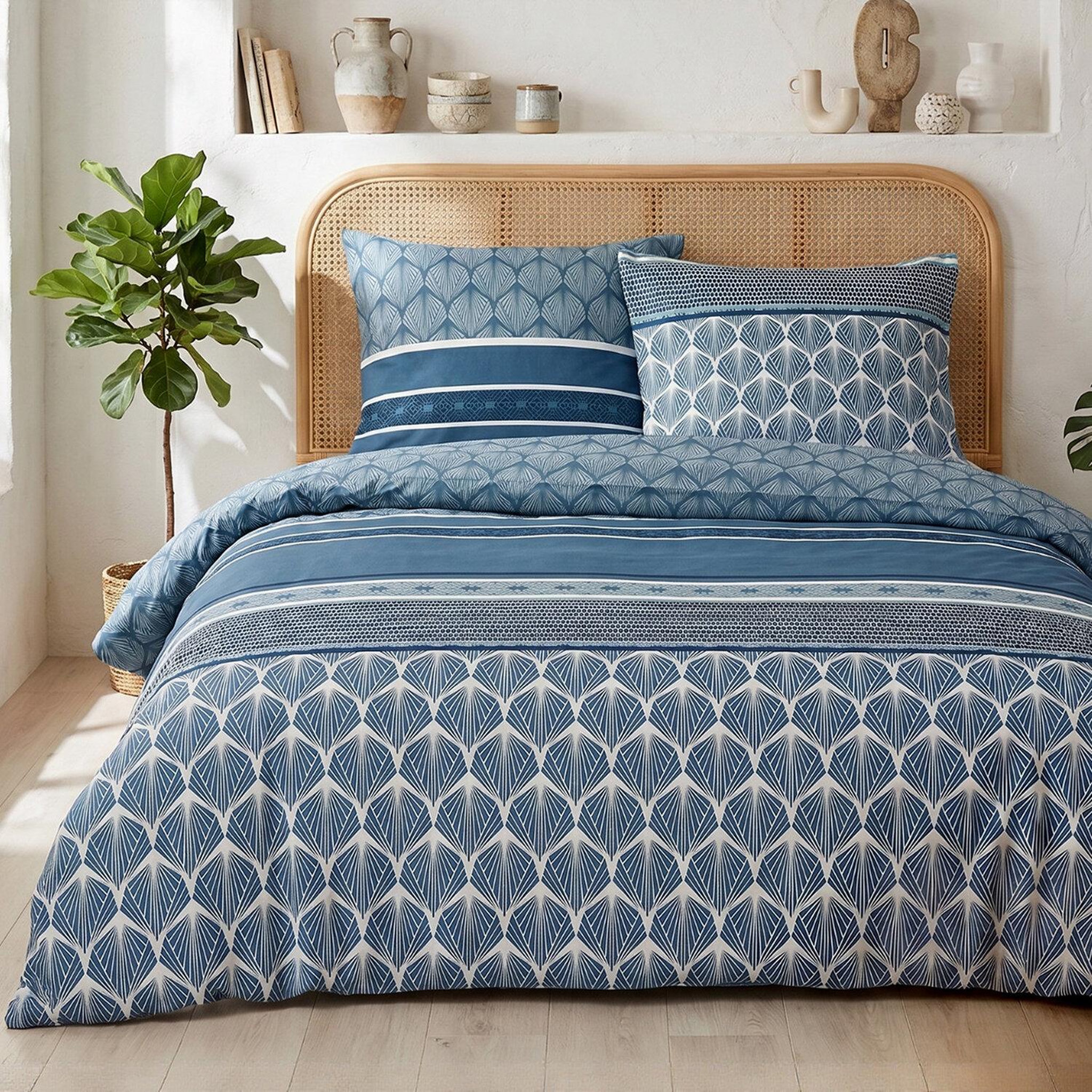 ATELIER DU COTON Parure housse de couette en coton 57 fils oasilis. Coloris disponibles : Bleu
