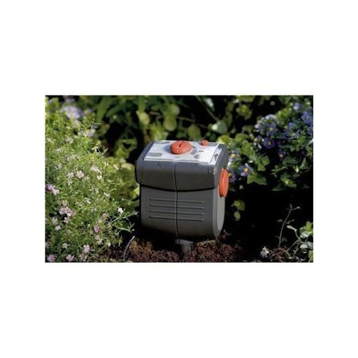 Gardena GARDENA Programmateur 6030 Classic – Ecran LCD – Systeme centralisé – Boîtier pour intérieur – Branchement sur 230V