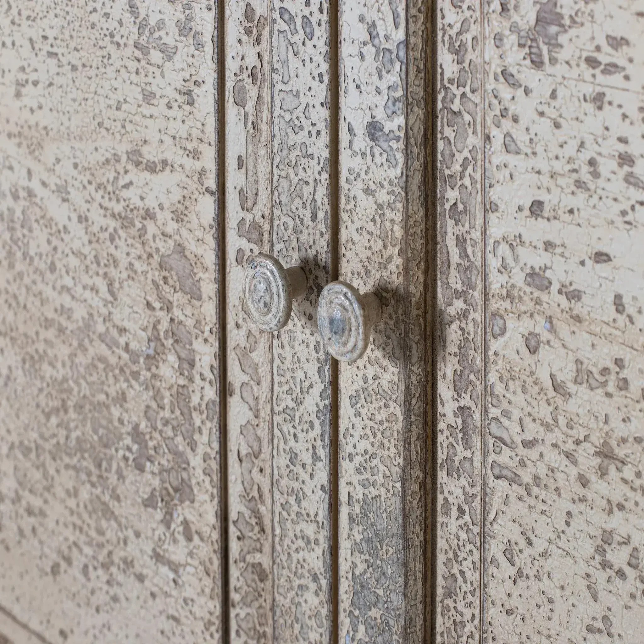 Voir la diapositive 5 : GINER Y COLOMER SL Vitrine en bois de manguier 120 cm style rustique