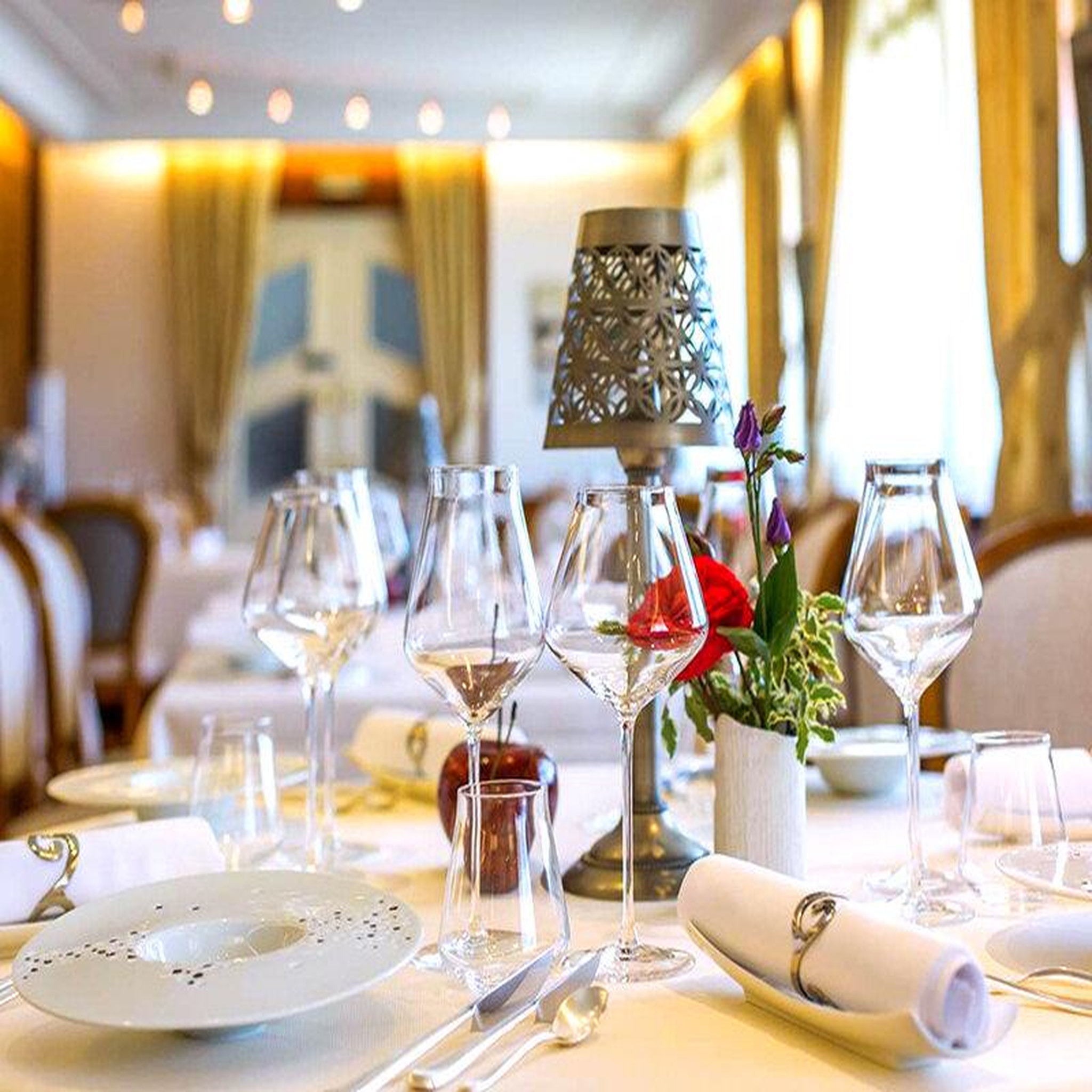Voir la diapositive 2 : Smartbox Adresses primées : menu 4 plats au restaurant mon plaisir près de montbéliard - coffret cadeau gastronomie
