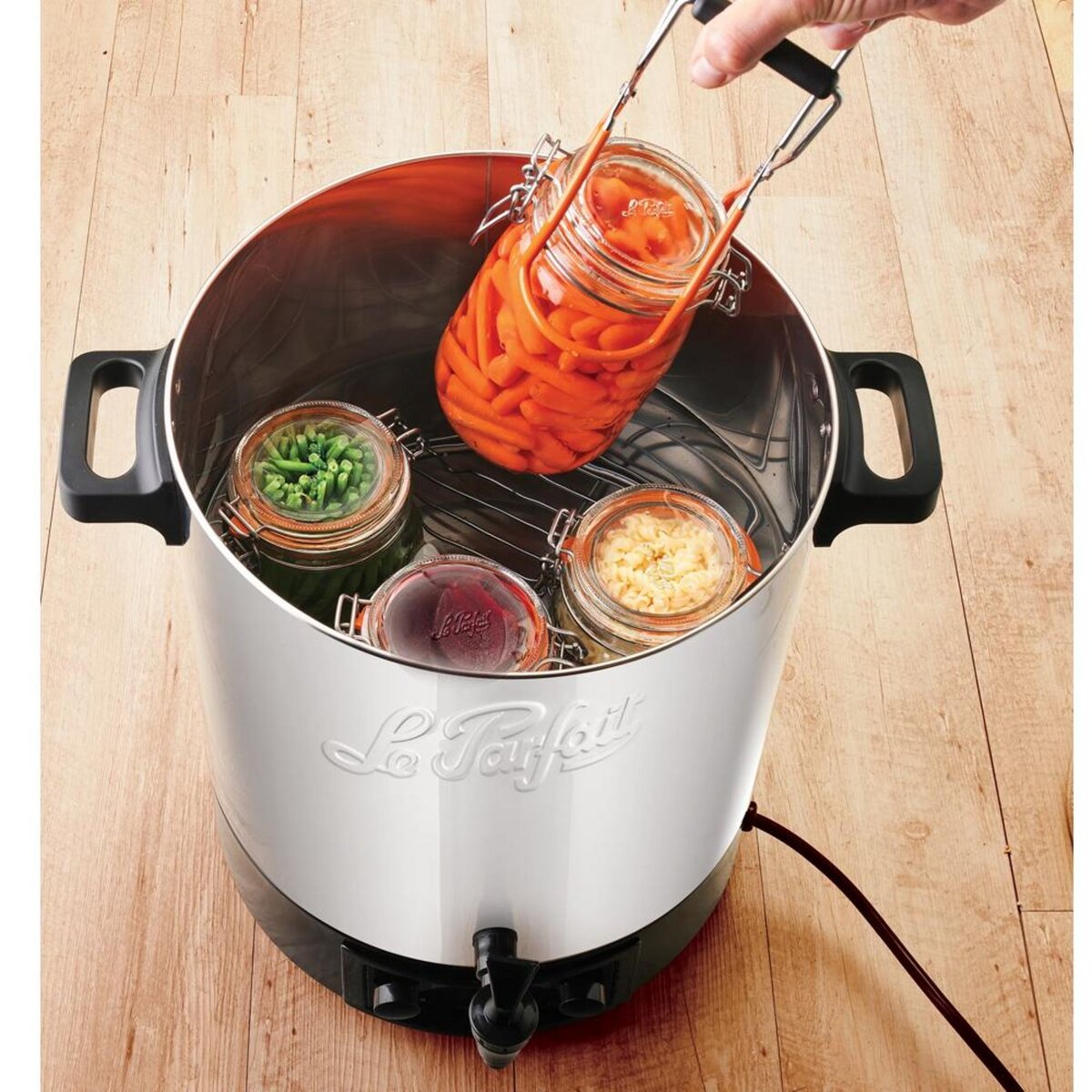 Le parfait Stérilisateur de bocaux électrique cuve inox avec robinet 23l 2500w + 4 bocaux de 1l - LPF.STV23INA