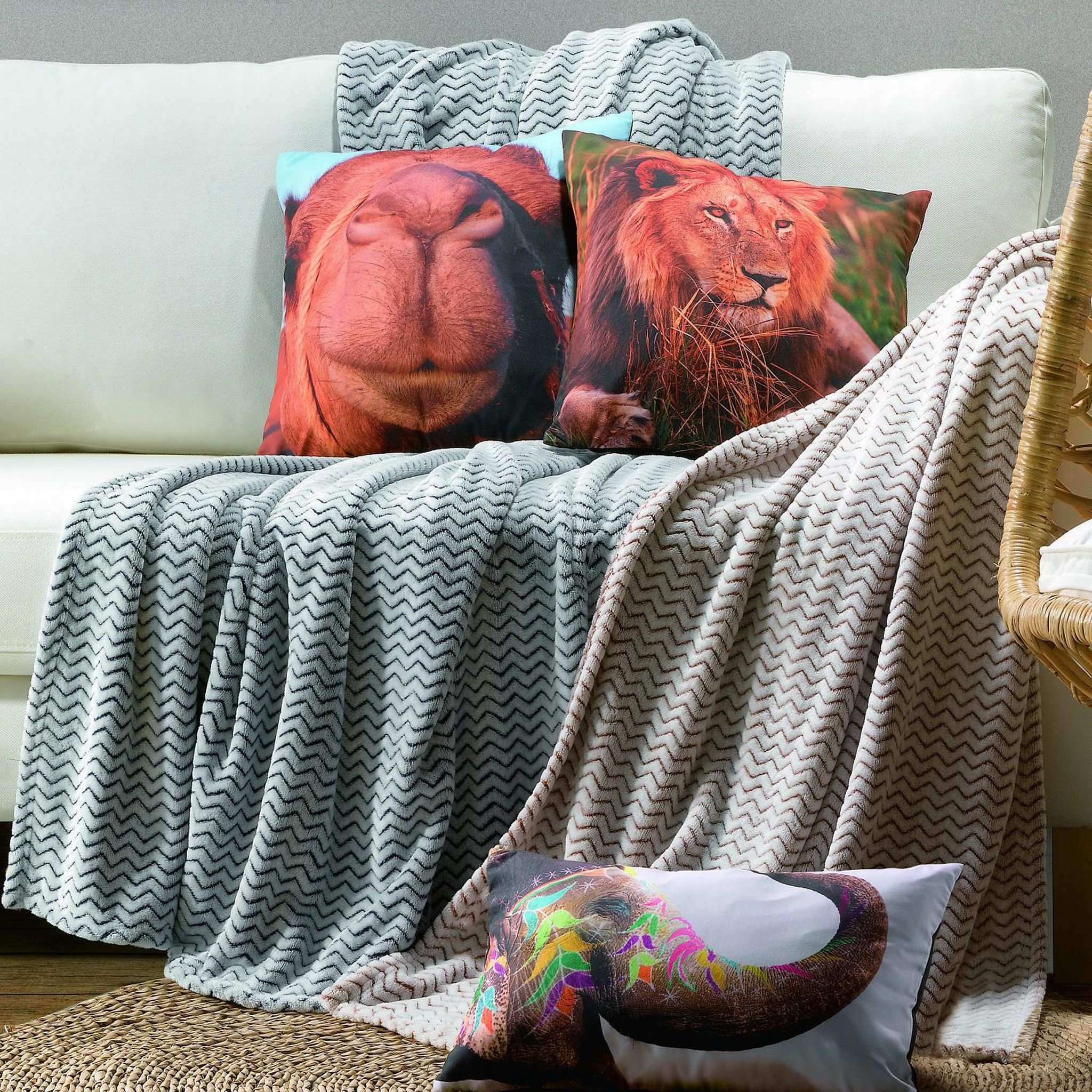 Voir la diapositive 2 : Les Ateliers du Linge Plaid 100%polyester