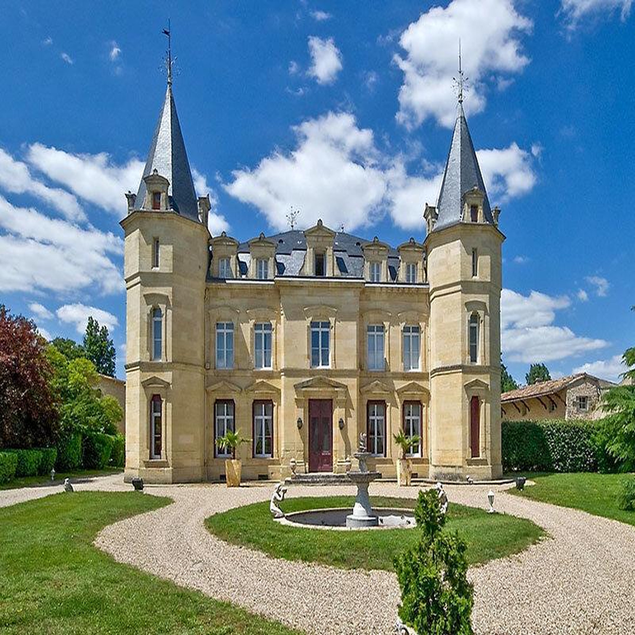 Voir la diapositive 3 : Smartbox 1 nuit en château avec spa et dîner près de bordeaux - coffret cadeau séjour