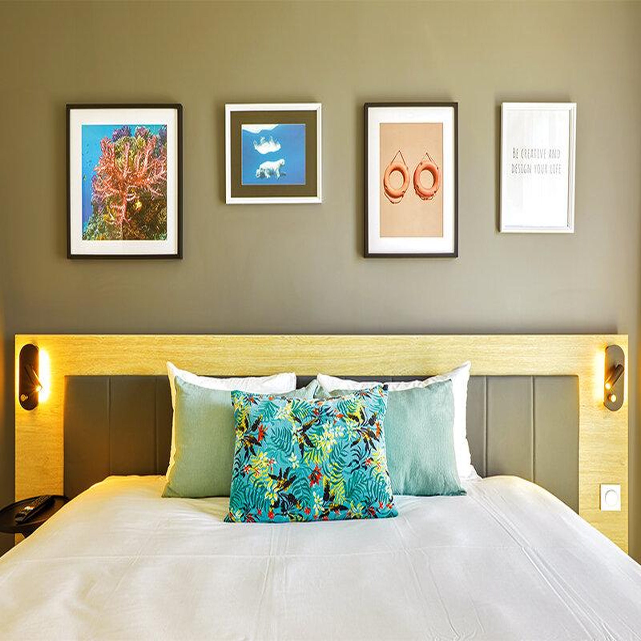 Voir la diapositive 2 : Smartbox Parenthèse spa à vannes : 2 jours en hôtel 4* avec massage - coffret cadeau séjour