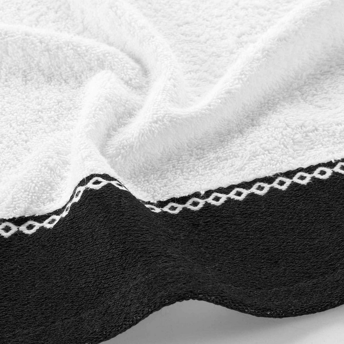 Douceur d'Intérieur Parure de bain 3 pièces (1 drap de douche, 1 serviette de toilette, 1 serviette invité) SARASO