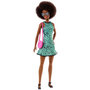 Voir la diapositive 2 : BARBIE Coffret poupée Barbie + 4 tenues fashion