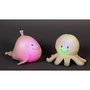 Voir la diapositive 3 : GIPSY Veilleuse peluche glow soft baleine rose