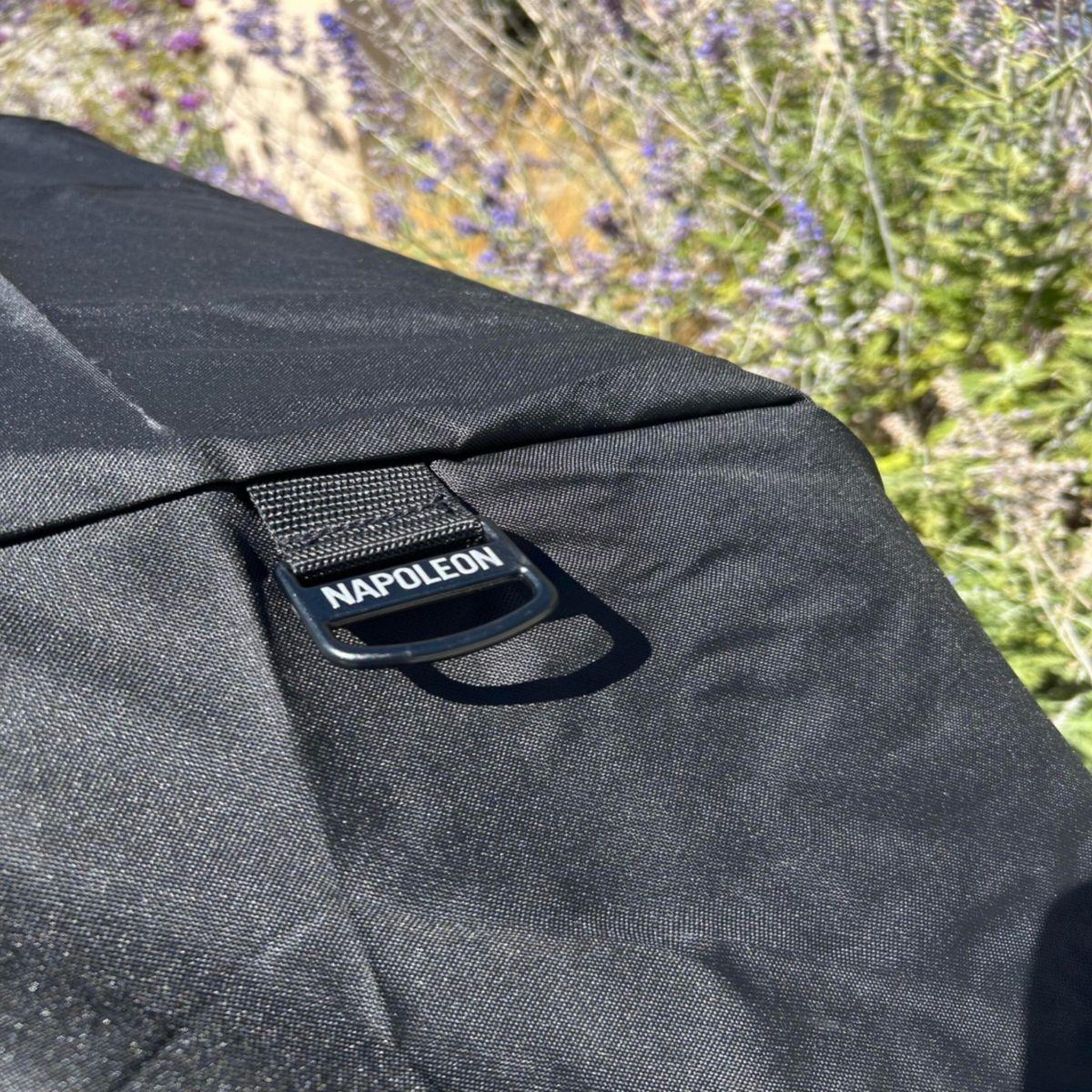 Voir la diapositive 2 : NAPOLEON Housse barbecue pour rogue 625