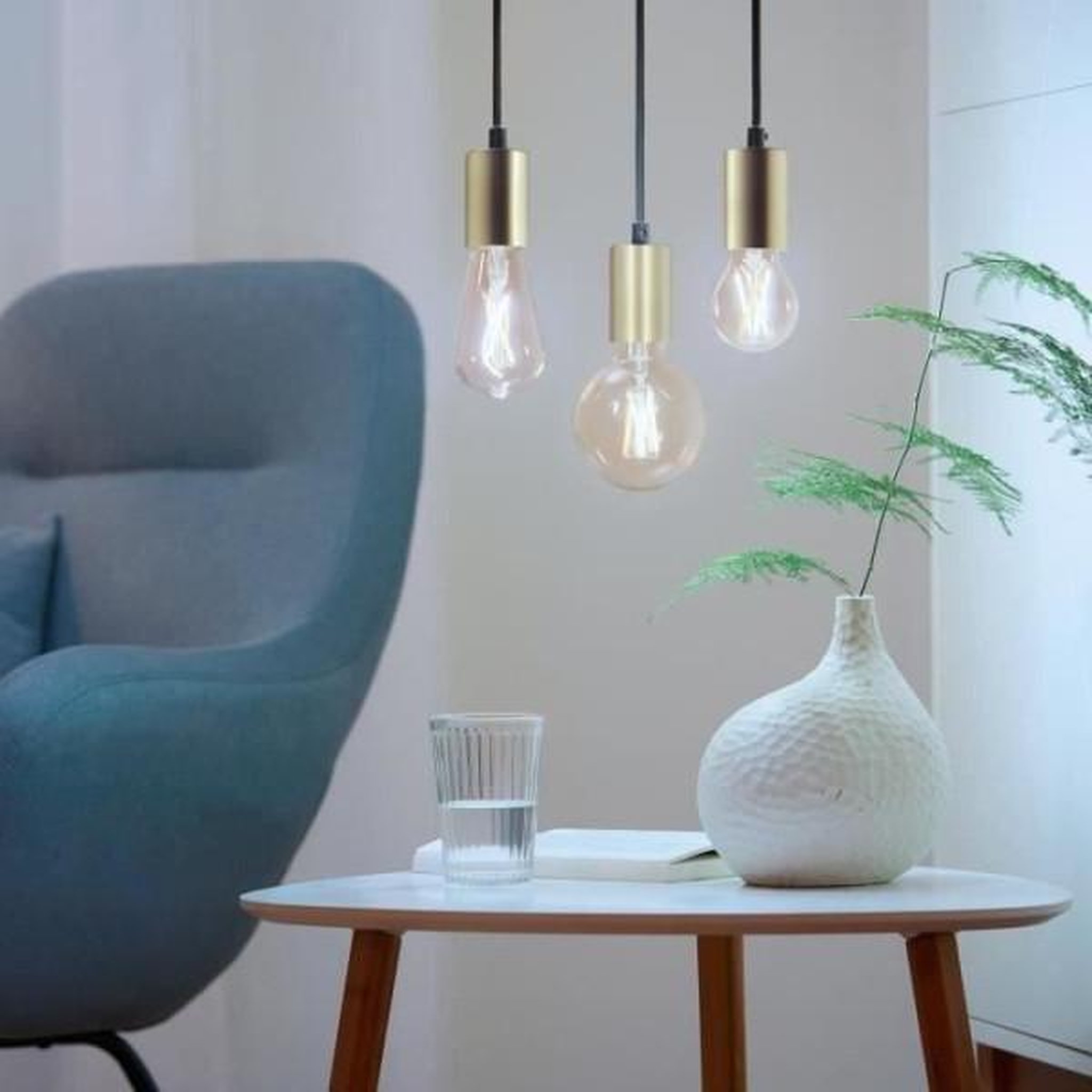Voir la diapositive 6 : WIZ Kit de démarrage WiZ 2 ampoules connectées Edison Blanc variable E27 50W + Télécommande nomade variateur de lumiere