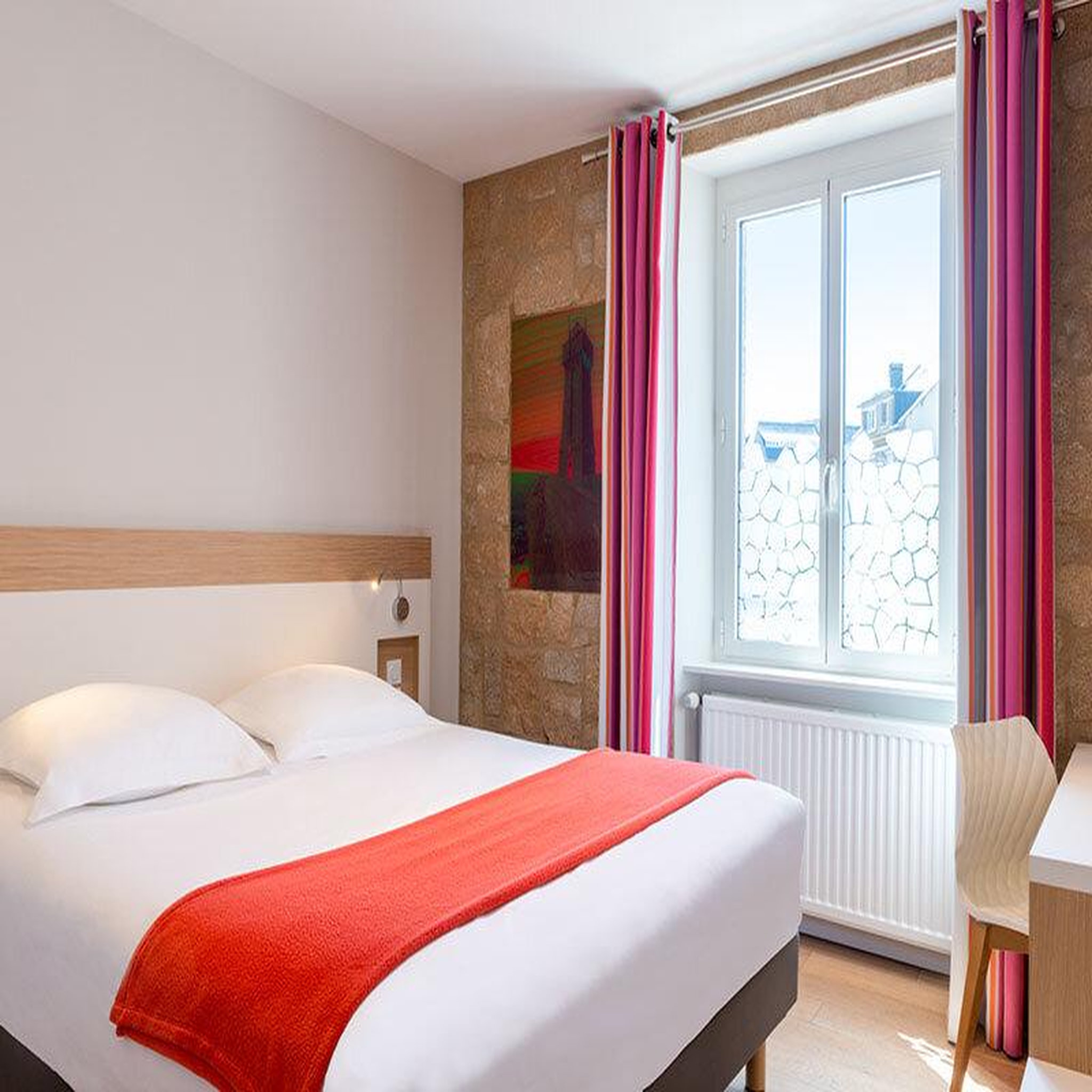 Voir la diapositive 6 : Smartbox 2 jours dans un hôtel the originals - coffret cadeau séjour