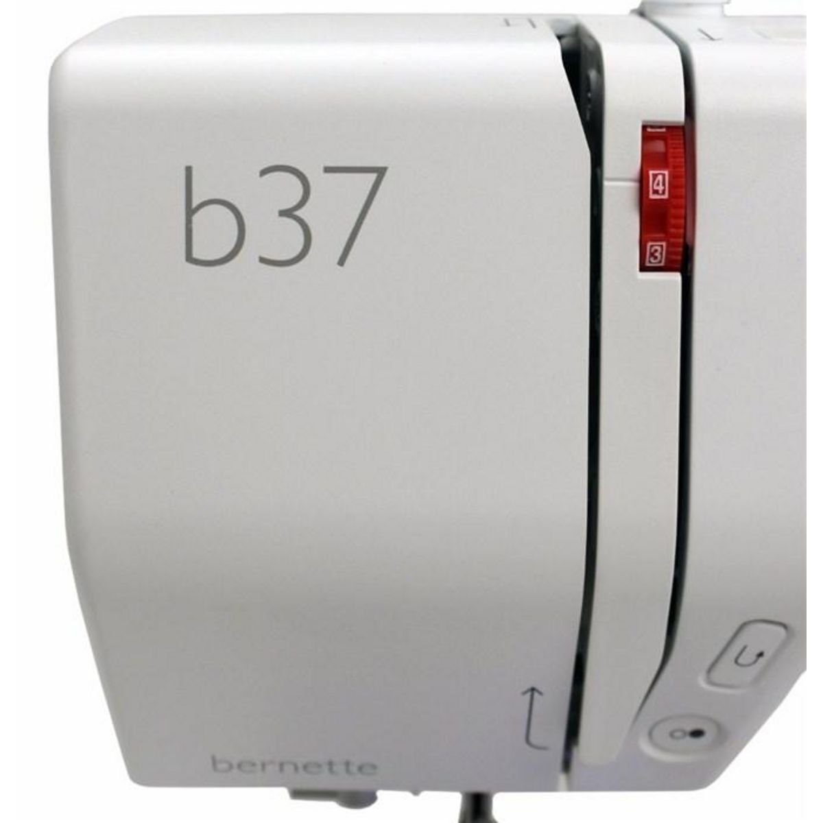 BERNETTE Machine à coudre électronique Bernette 37