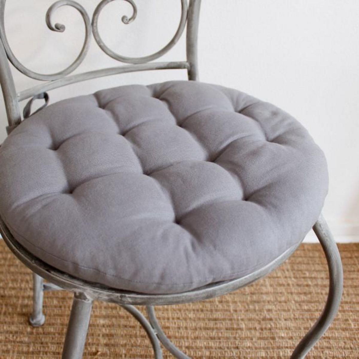 Paris Prix Galette de Chaise Piquée Uni  Panama  38cm Gris Clair