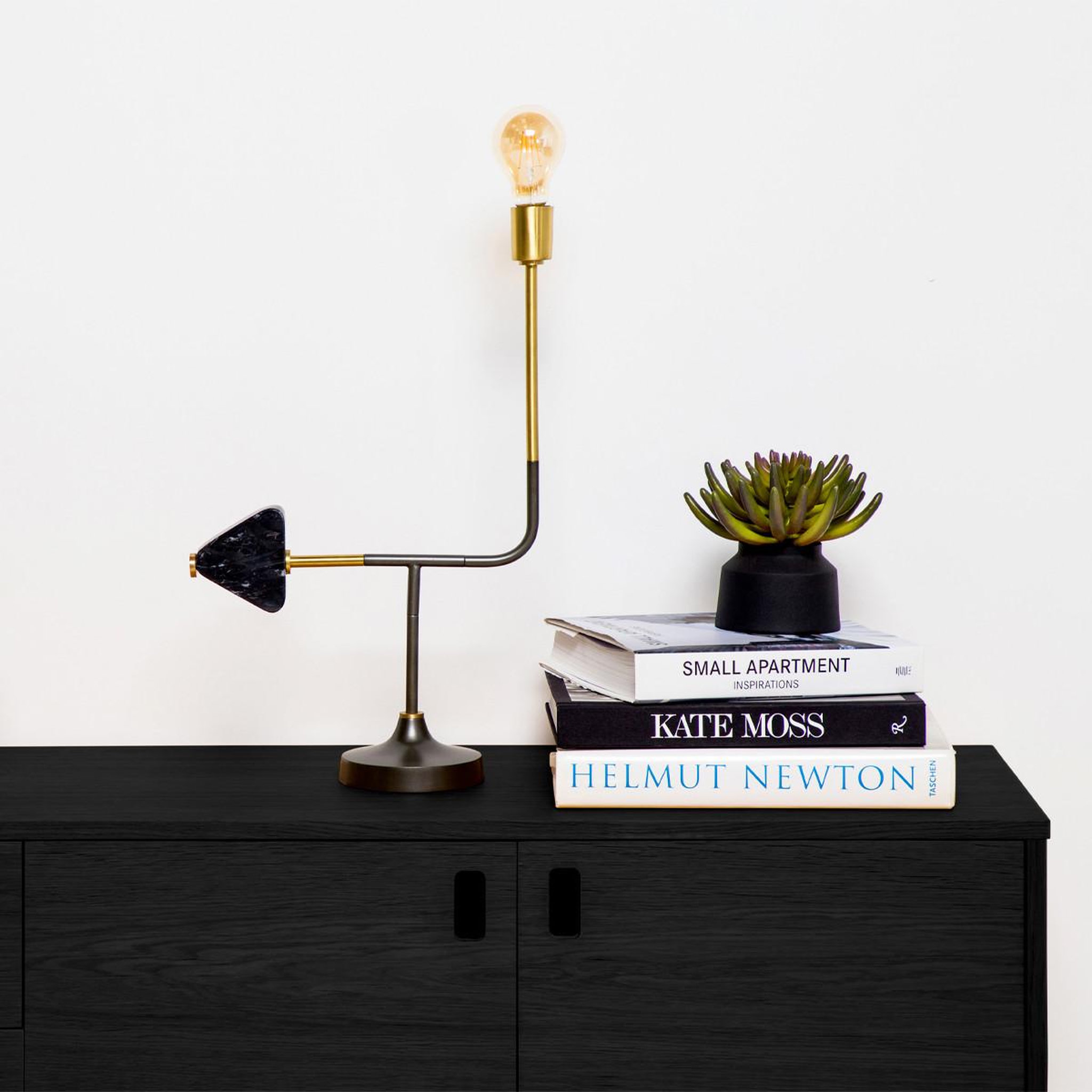 Voir la diapositive 4 : Paris Prix Lampe à Poser Design  Casey  36cm Noir