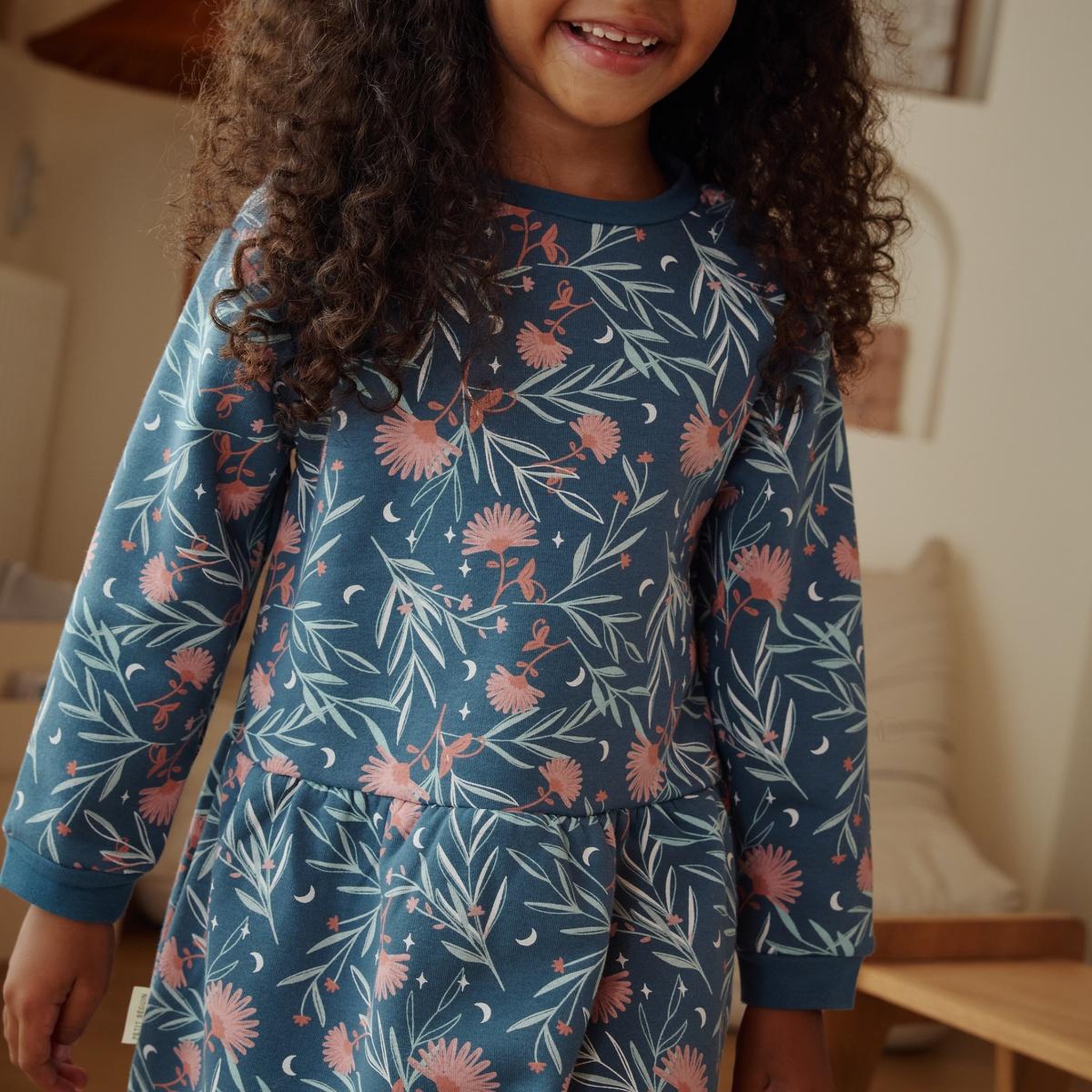Voir la diapositive 6 : PETIT BEGUIN Robe enfant en molleton dina