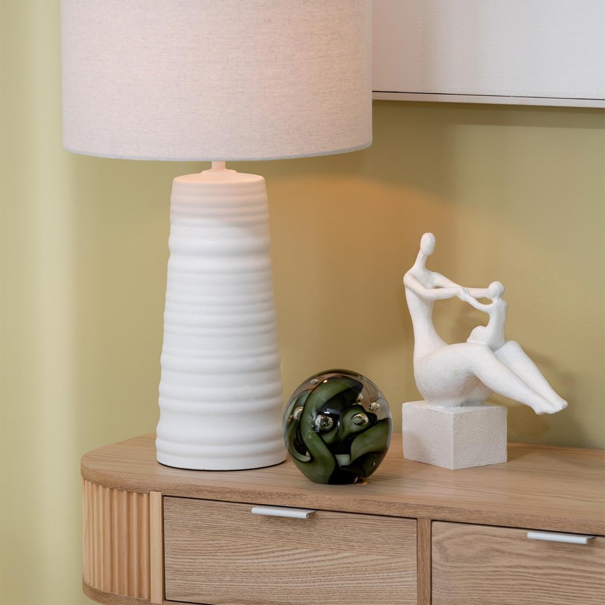 Voir la diapositive 3 : J-LINE Statuette maman avec enfant  moderne  29cm blanc