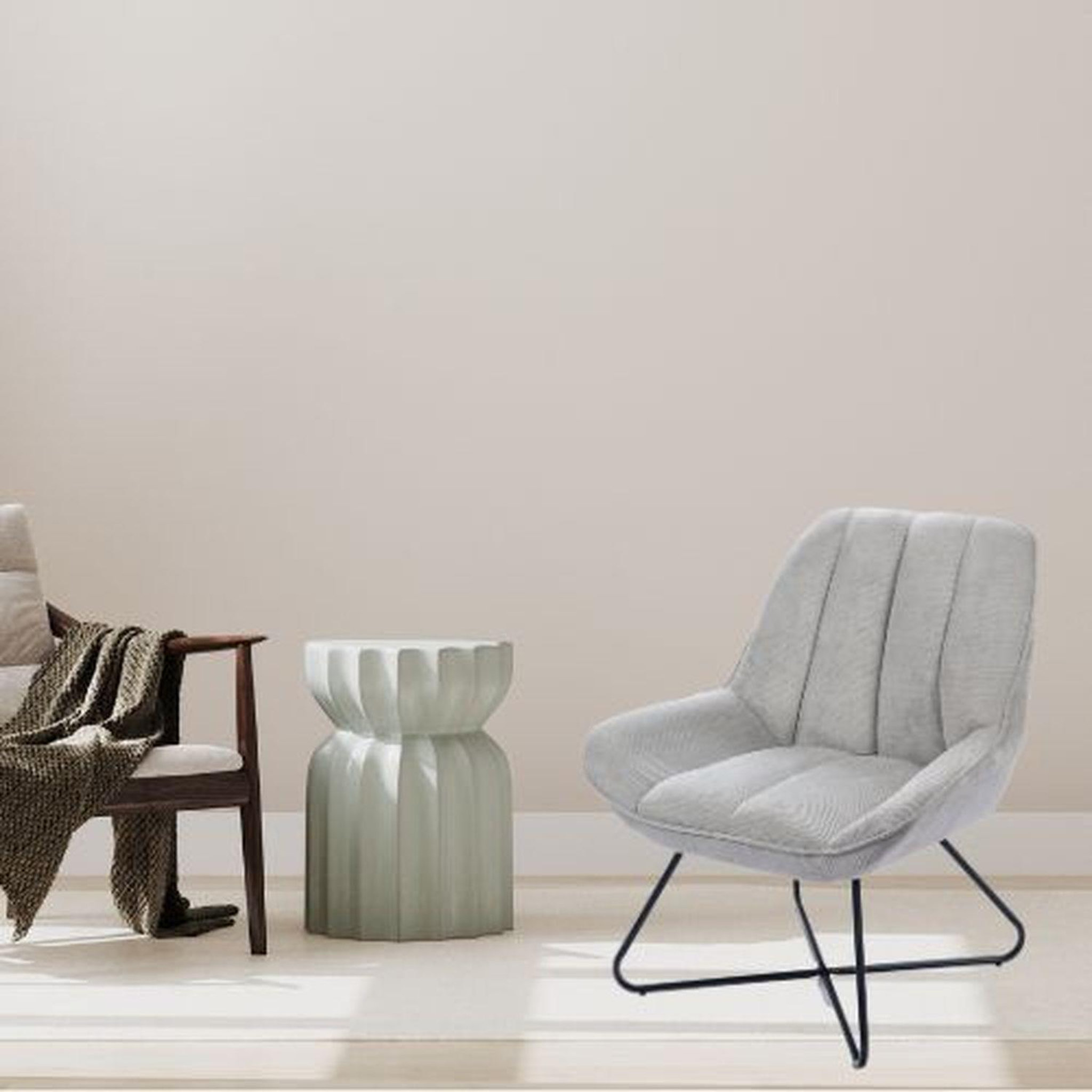 Voir la diapositive 2 : Amadeus Fauteuil tissu et métal Louis