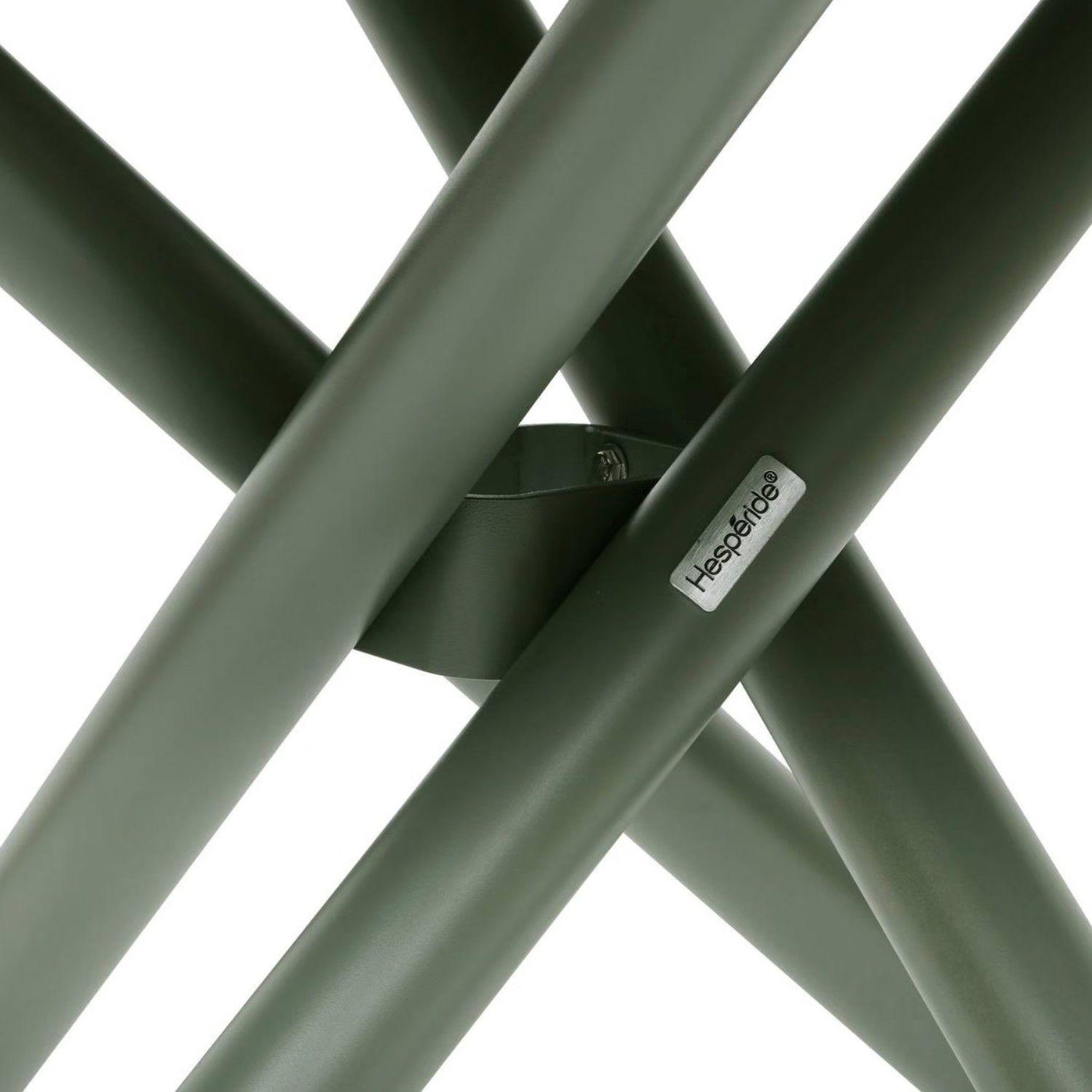 Voir la diapositive 5 : HESPERIDE Table de jardin ronde en aluminium 4 places NEBULLIA