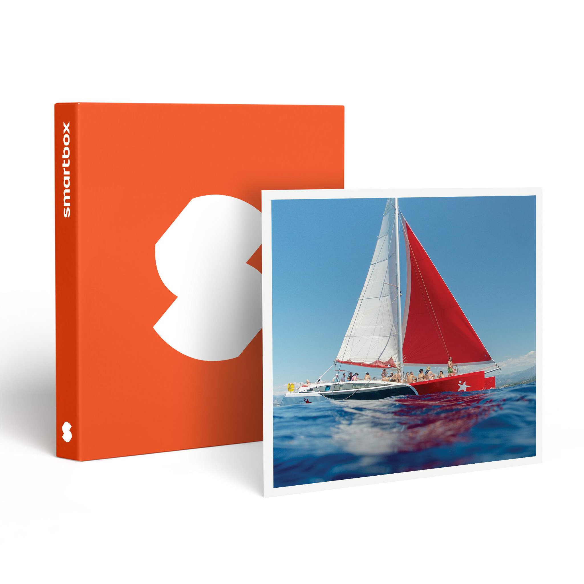 Smartbox Demi-journée d'excursion en catamaran dans le golfe d'ajaccio - coffret cadeau sport & aventure