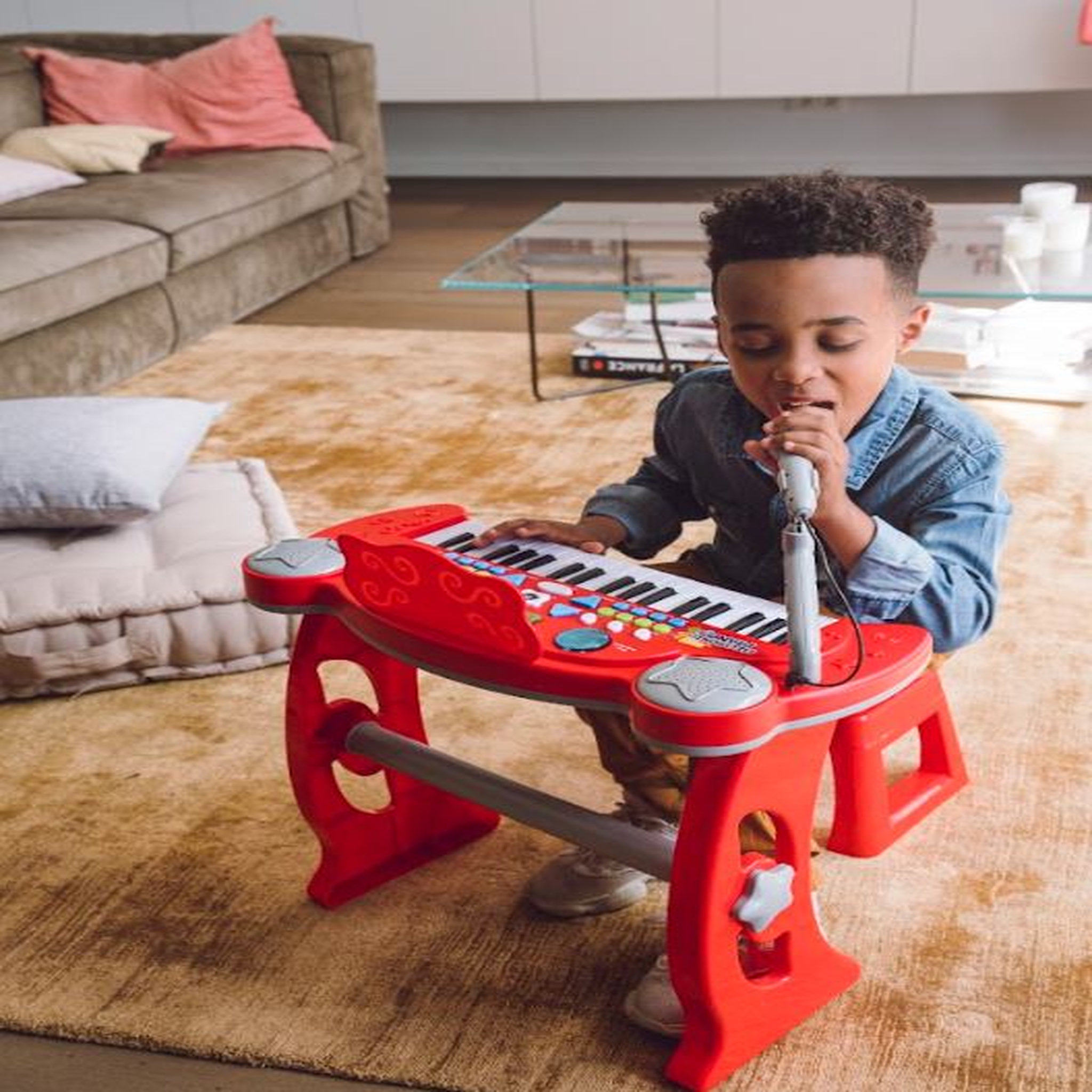Voir la diapositive 4 : One Two Fun Clavier + tabouret + micro rouge 