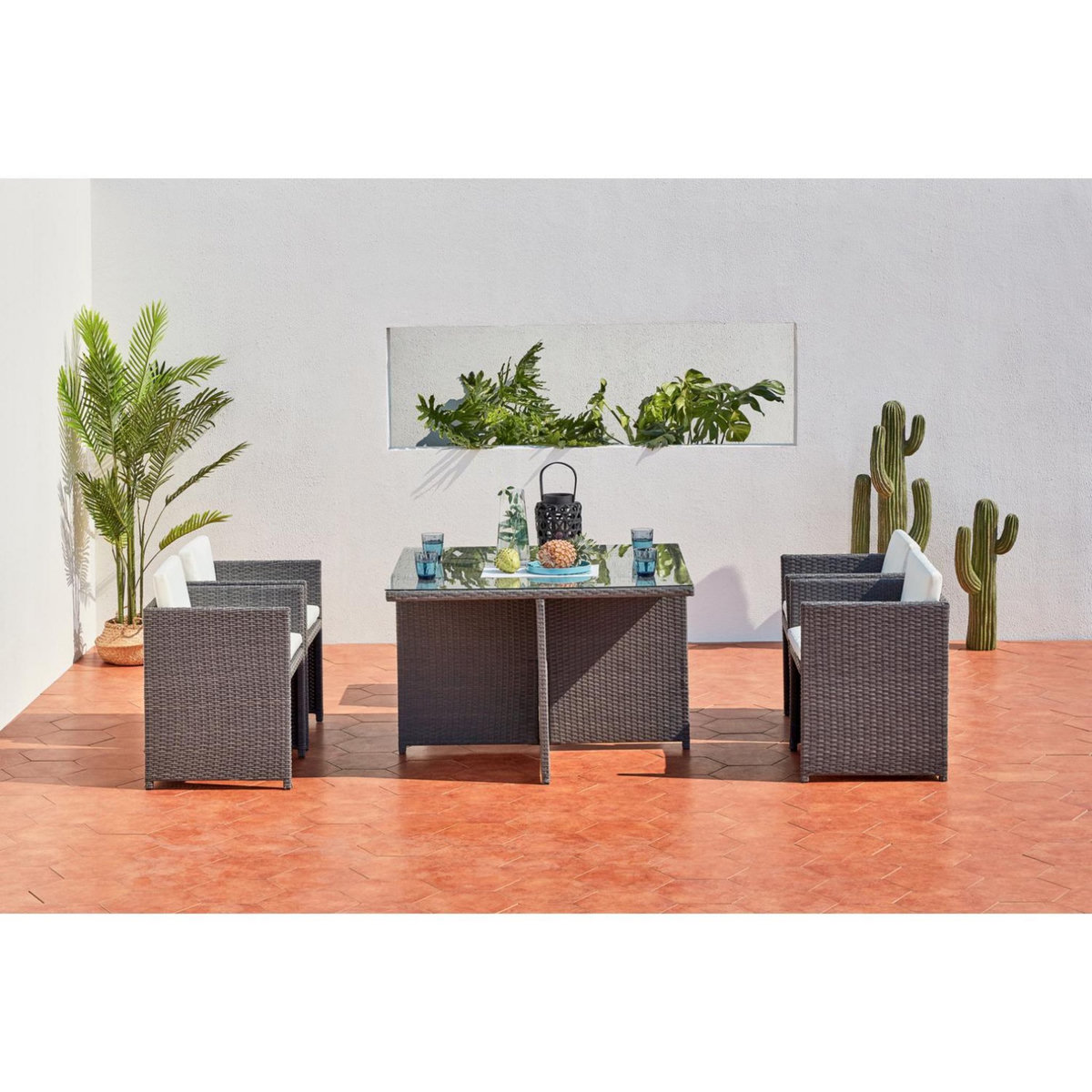 CONCEPT USINE Table et chaises 4 places encastrables en résine gris-blanc MIAMI