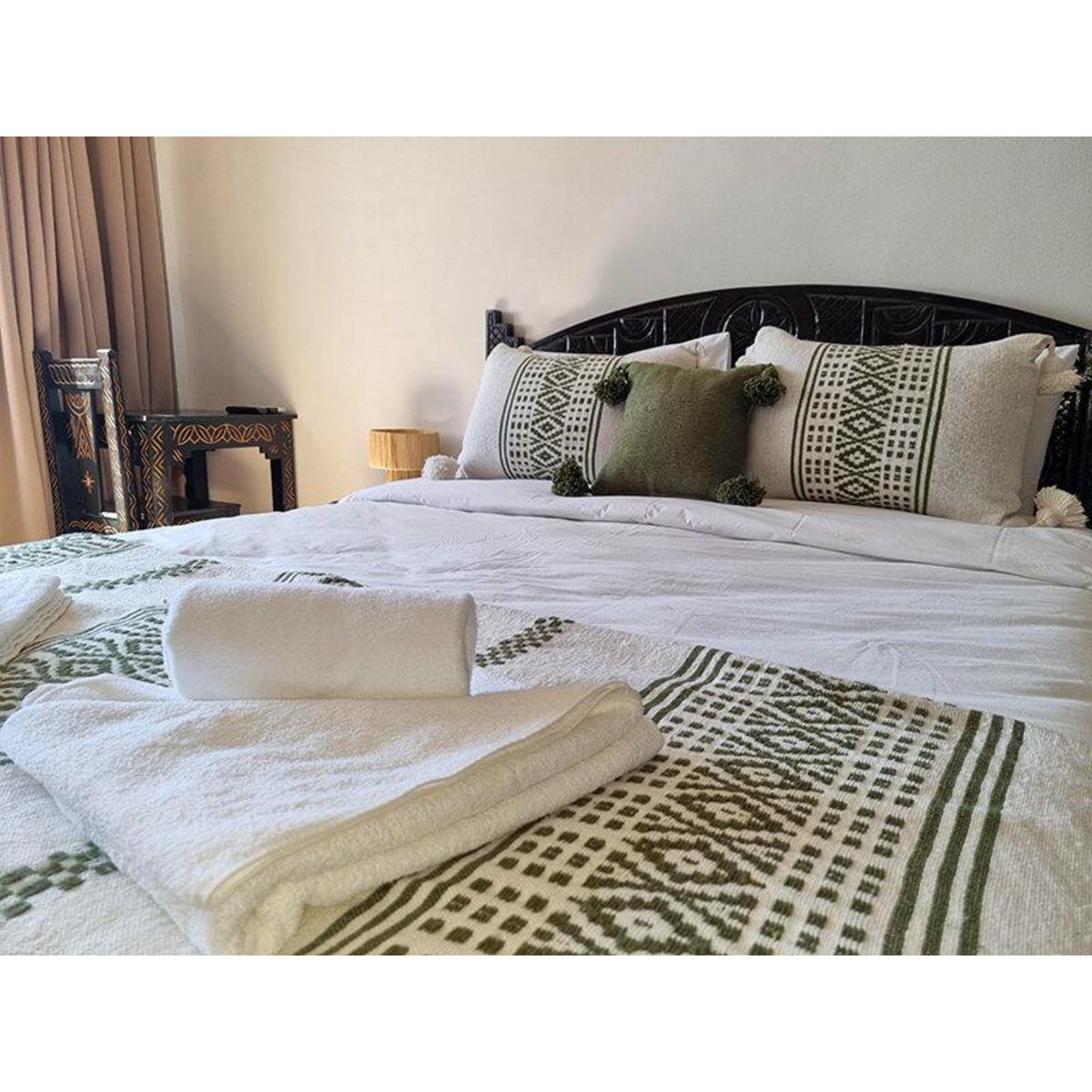 Smartbox Séjour au Maroc : 2 jours en riad avec dîner et 2 sessions de surf ou de yoga près d'Agadir - Coffret Cadeau Séjour