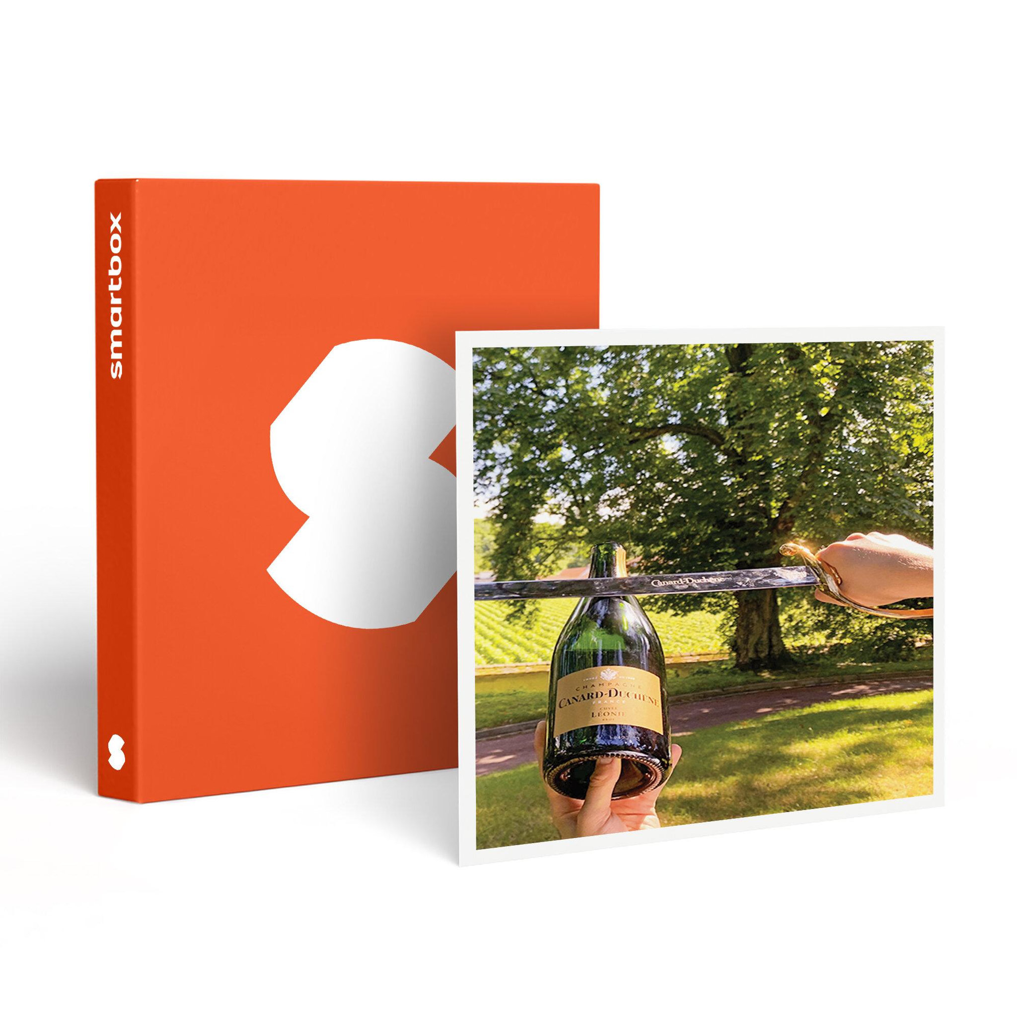 Voir la diapositive 1 : Smartbox Initiation au sabrage, visite de caves et bouteille de champagne près de Reims - Coffret Cadeau Gastronomie