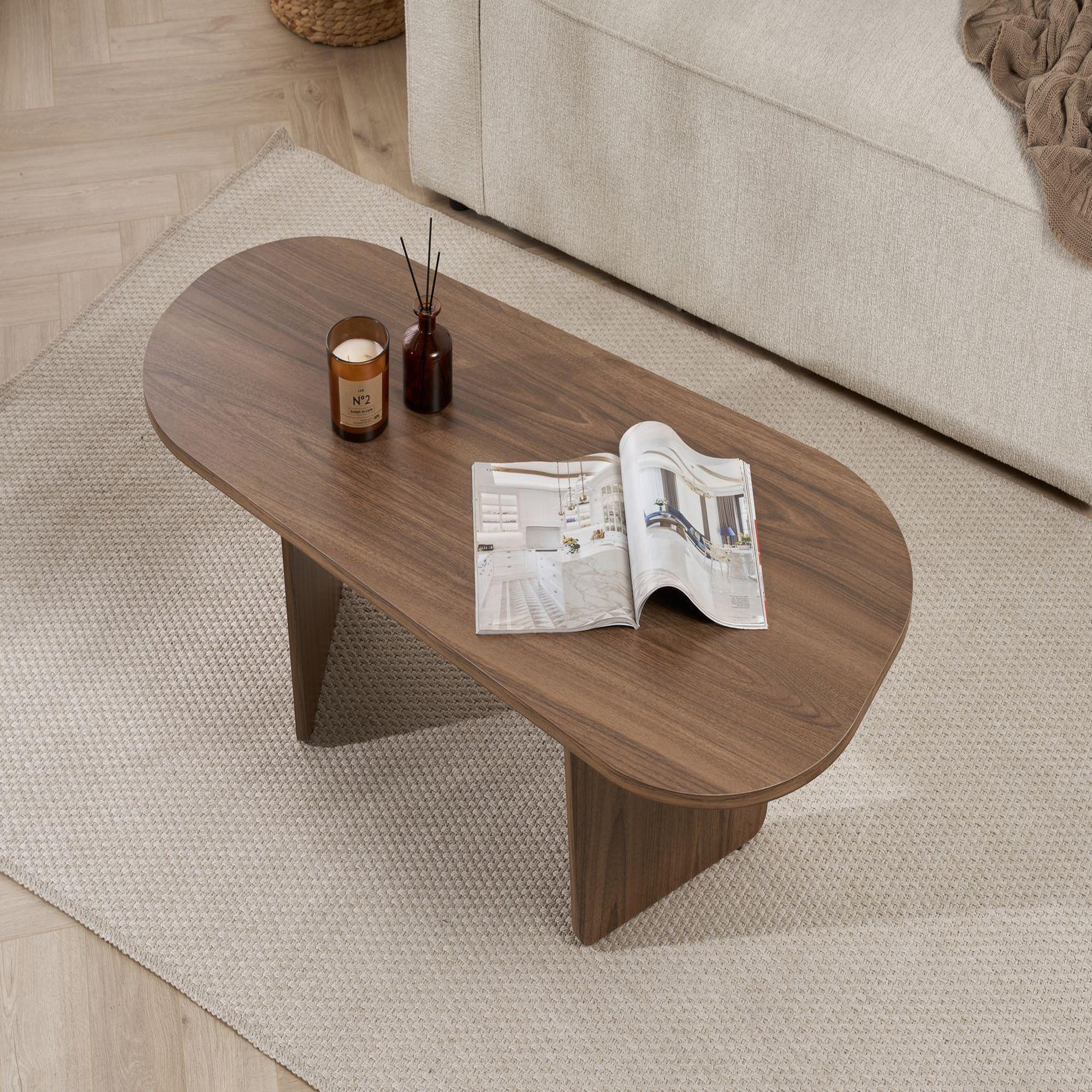 Voir la diapositive 4 : Habitat et Jardin Table basse en bois  ovalis  - 130 x 65 x 40 cm - noyer