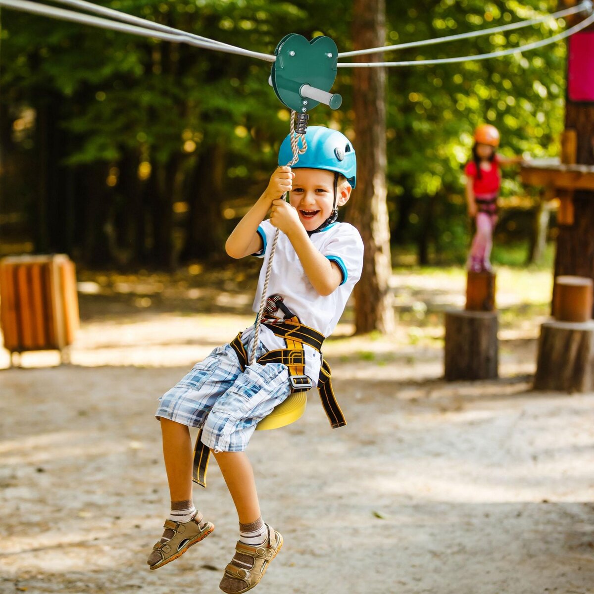 OUTSUNNY Kit complet tyrolienne 25 m - câble épais, poulie, poignées antidérapantes, assise PE - accessoires inclus