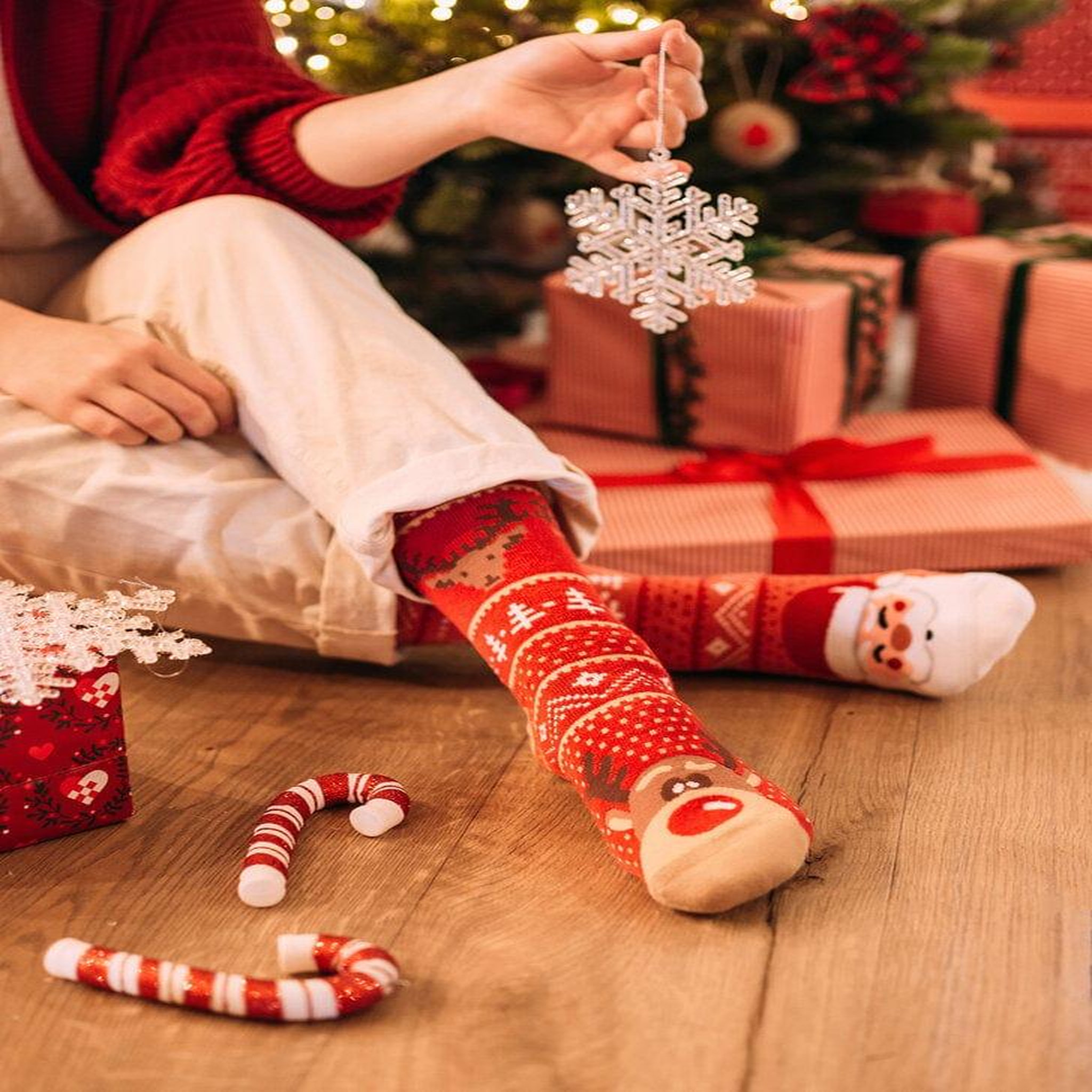 Voir la diapositive 3 : DEDOLES Chaussettes chaudes les rennes du père-noël