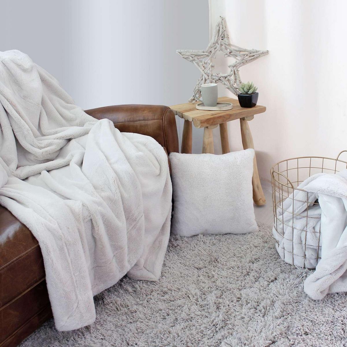 TOILINUX Plaid imitiation effet fourrure et flanelle