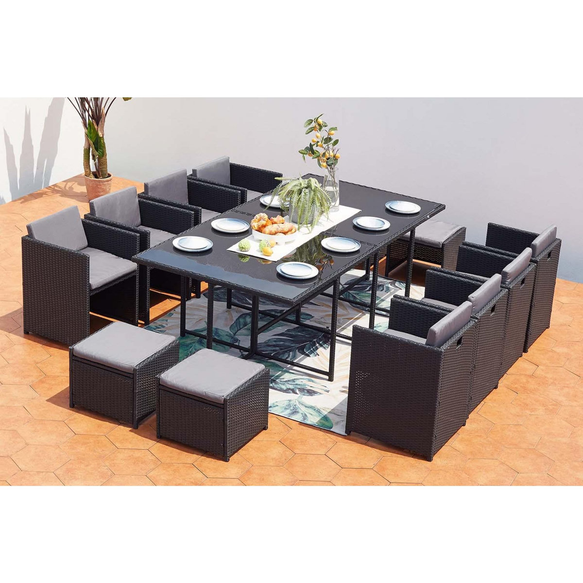 CONCEPT USINE Table et chaises 12 places encastrables en résine noir-gris MIAMI