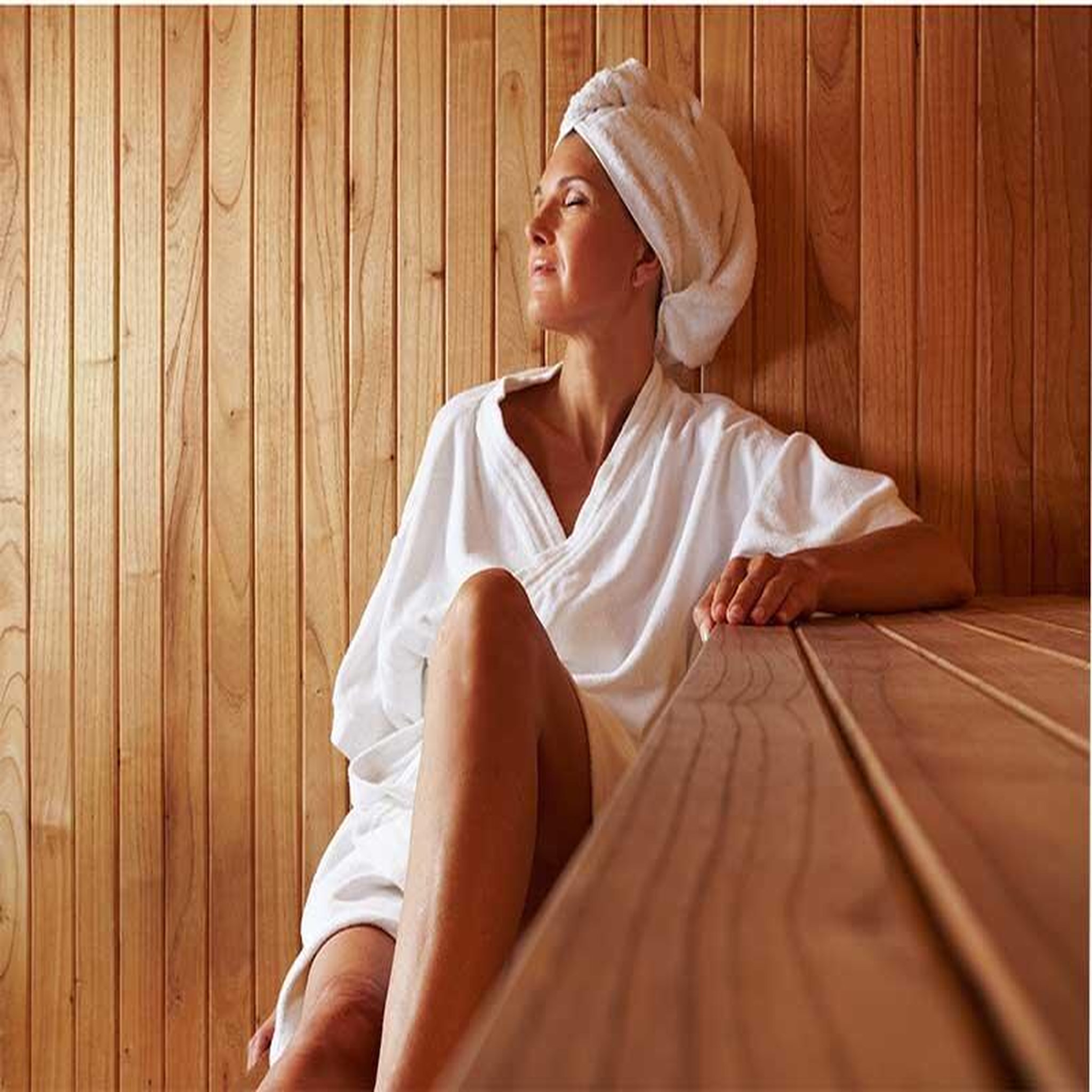 Voir la diapositive 4 : Smartbox Séjour premium avec activité spa ou sensations fortes pour grand-mère - coffret cadeau multi-thèmes