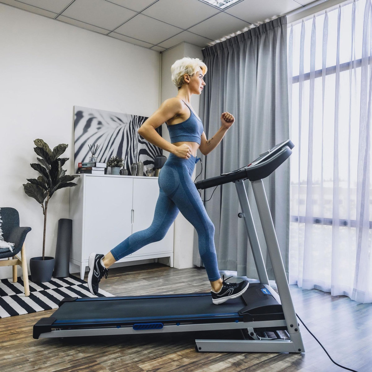 XTERRA Tapis de course Motorisé - Xterra - Modèle TRX260 - 10 Km/h - Bluetooth/App - Maison/Appartement