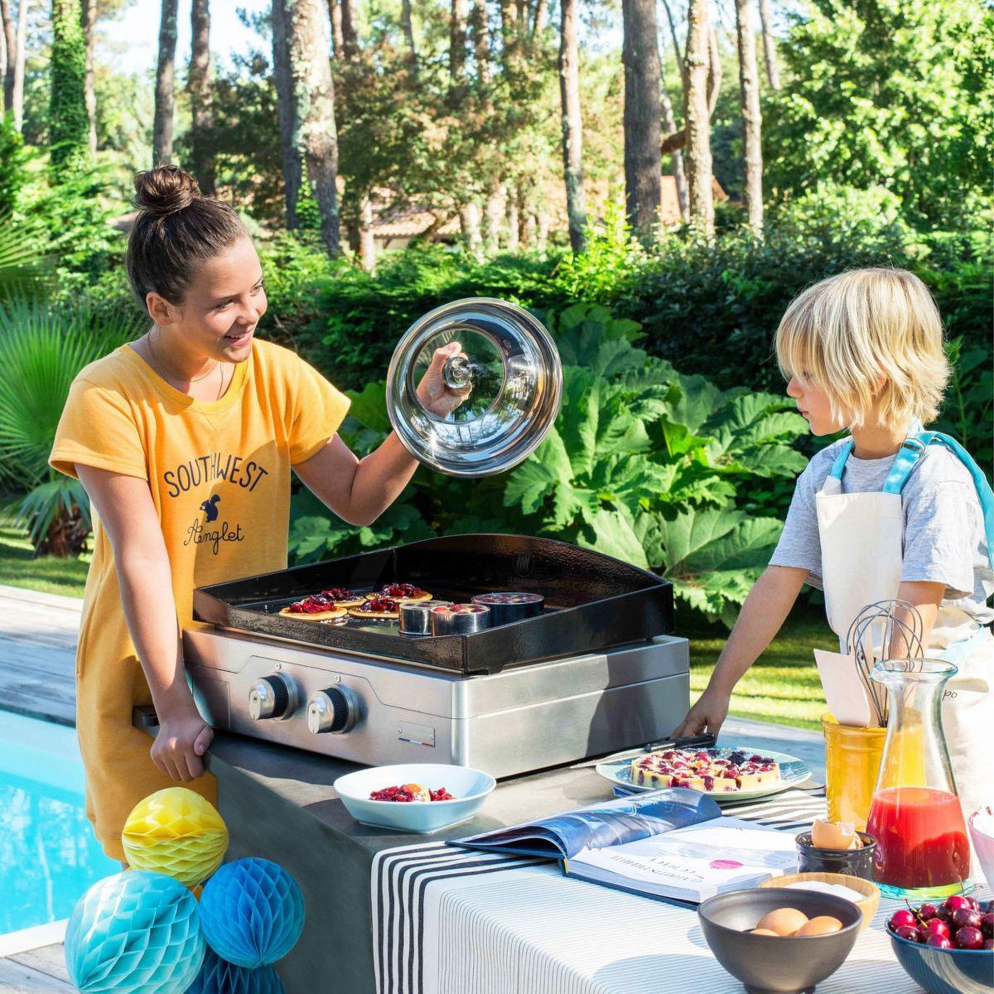Voir la diapositive 2 : Le marquier Cloche pour plancha cuisson vitree inox