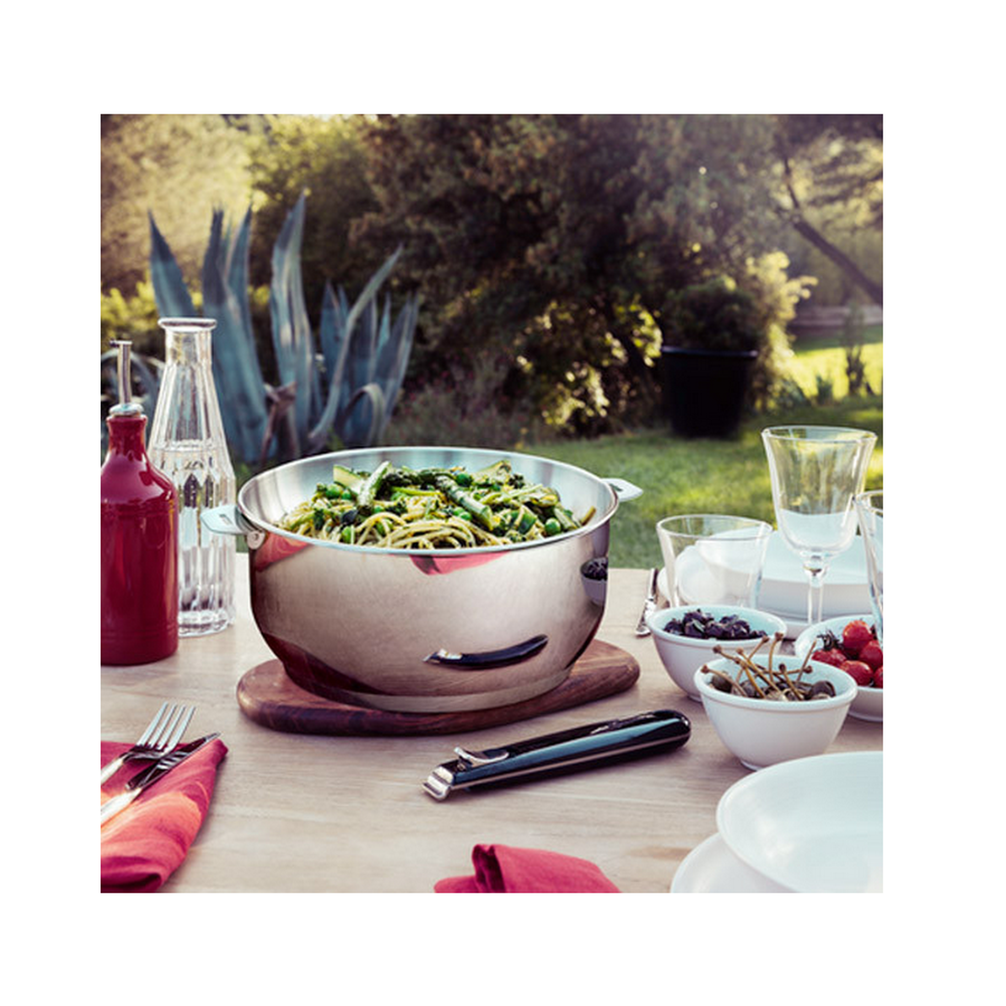 Voir la diapositive 3 : Lagostina Marmite inox 24cm + couvercle en verre - 012138020524