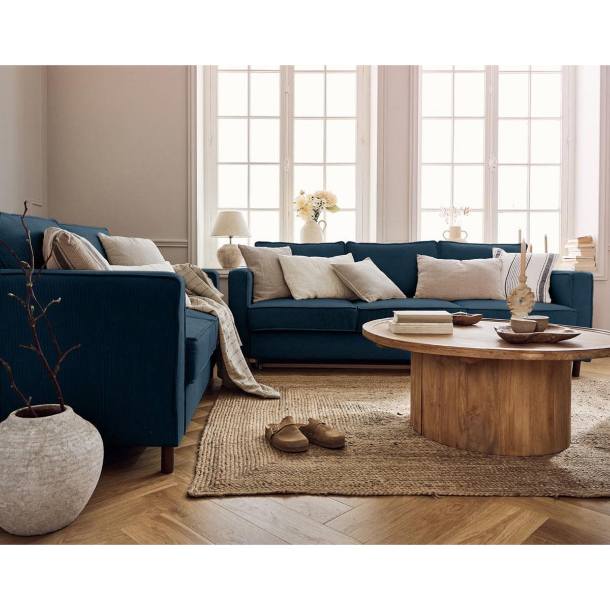 LISA DESIGN Jake - canapé 2 places en velours côtelé - pieds bois foncé