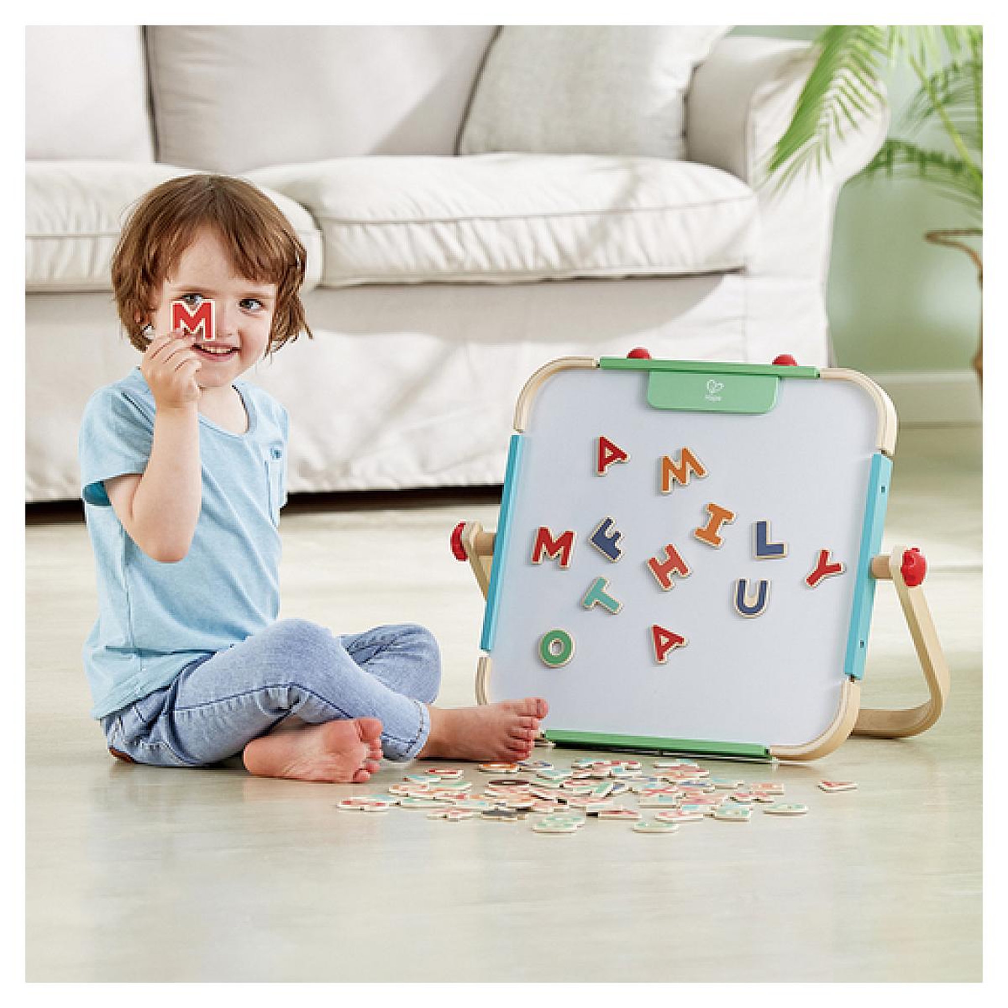Voir la diapositive 2 : Hape - Alphabet magnétique - 70 pieces