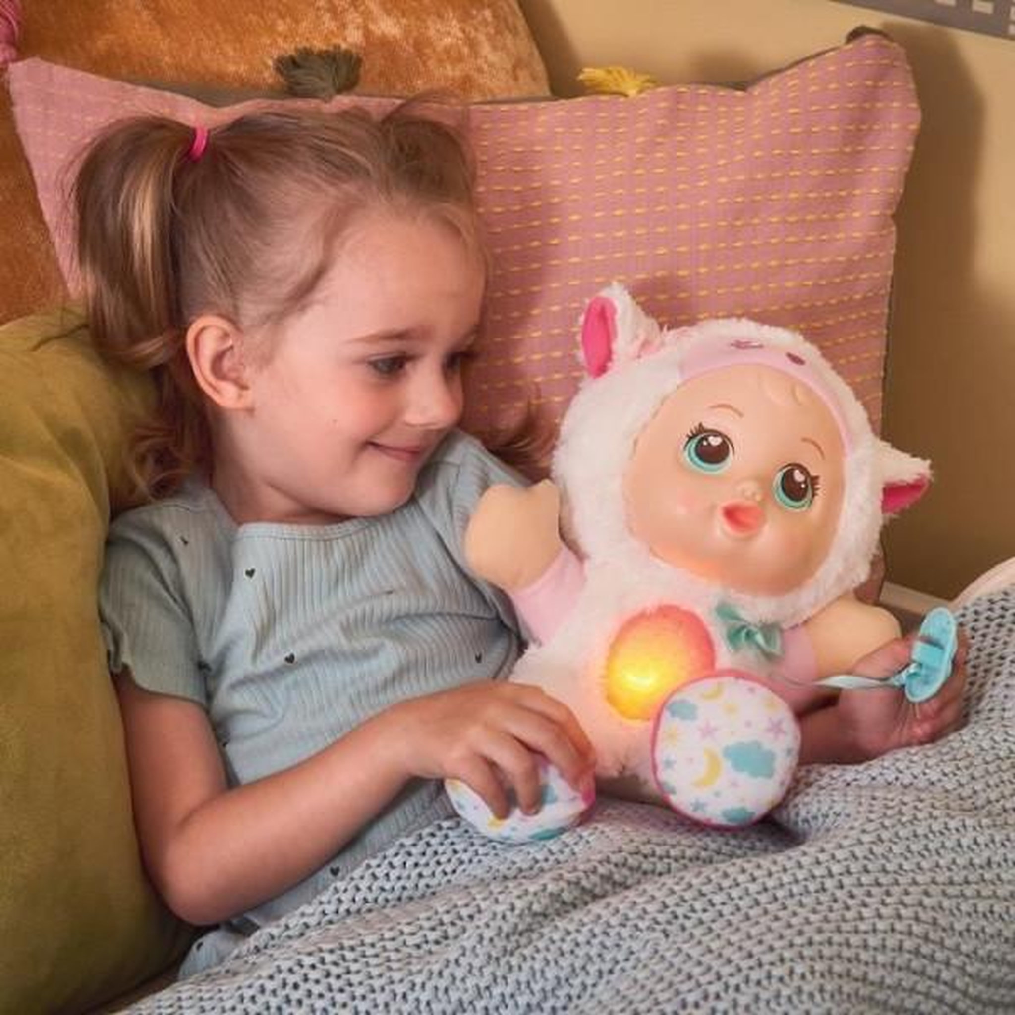 Voir la diapositive 6 : VTECH Vtech luna, ma poupée étoiles magiques