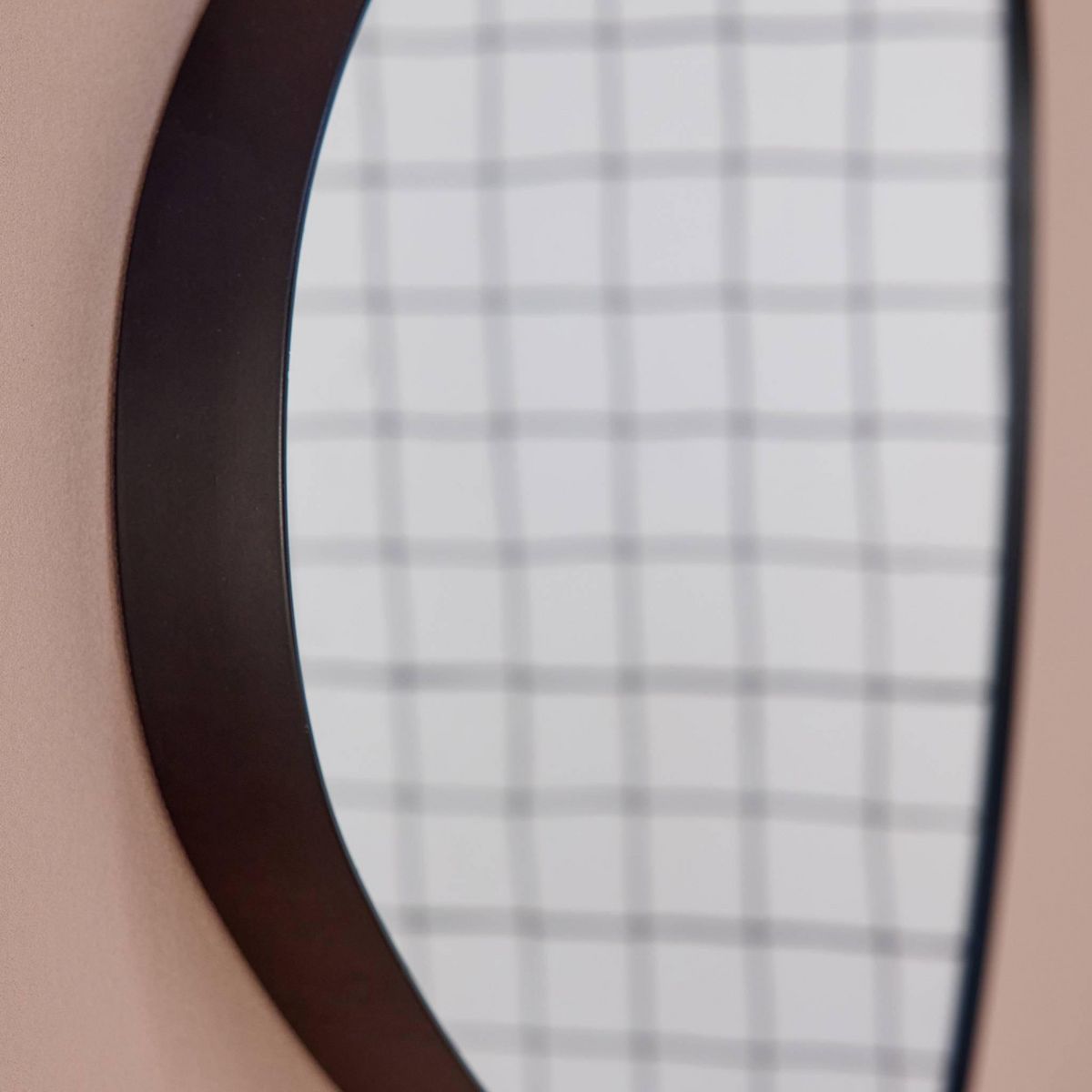 SWEEEK Miroir organique en métal noir HARVEY